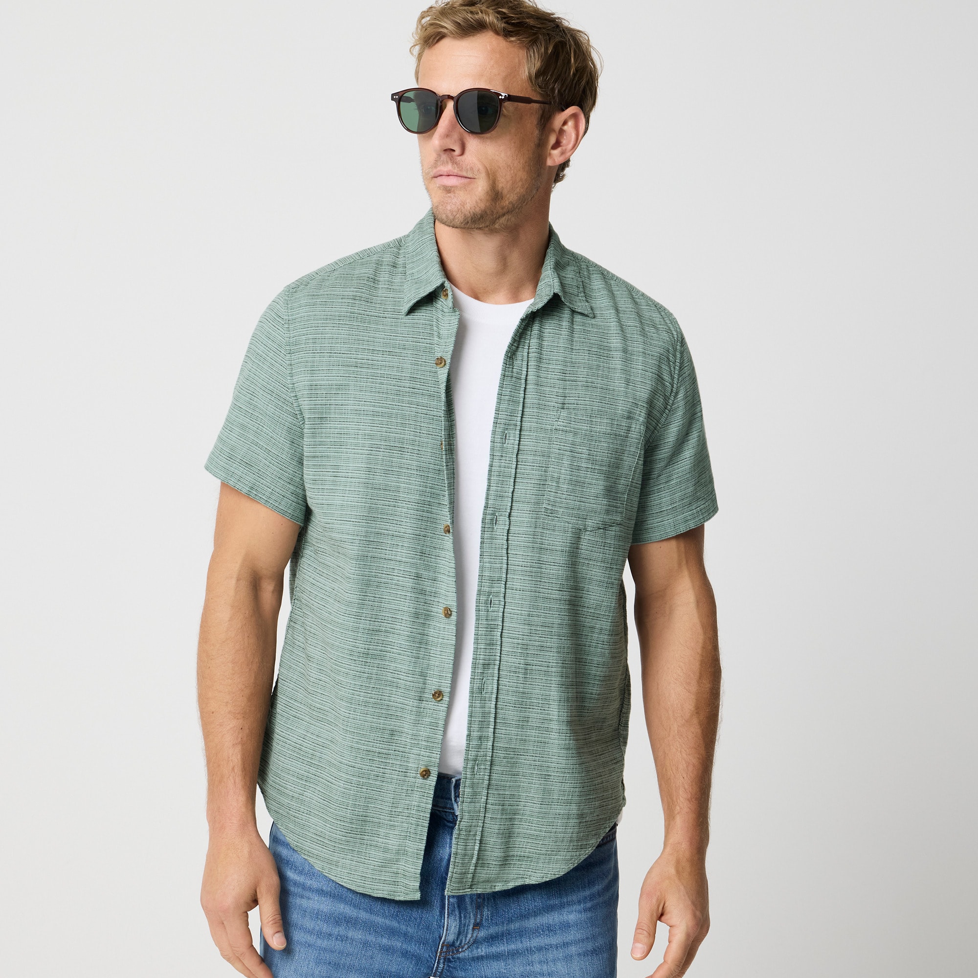 Short-sleeve slub dobby shirt