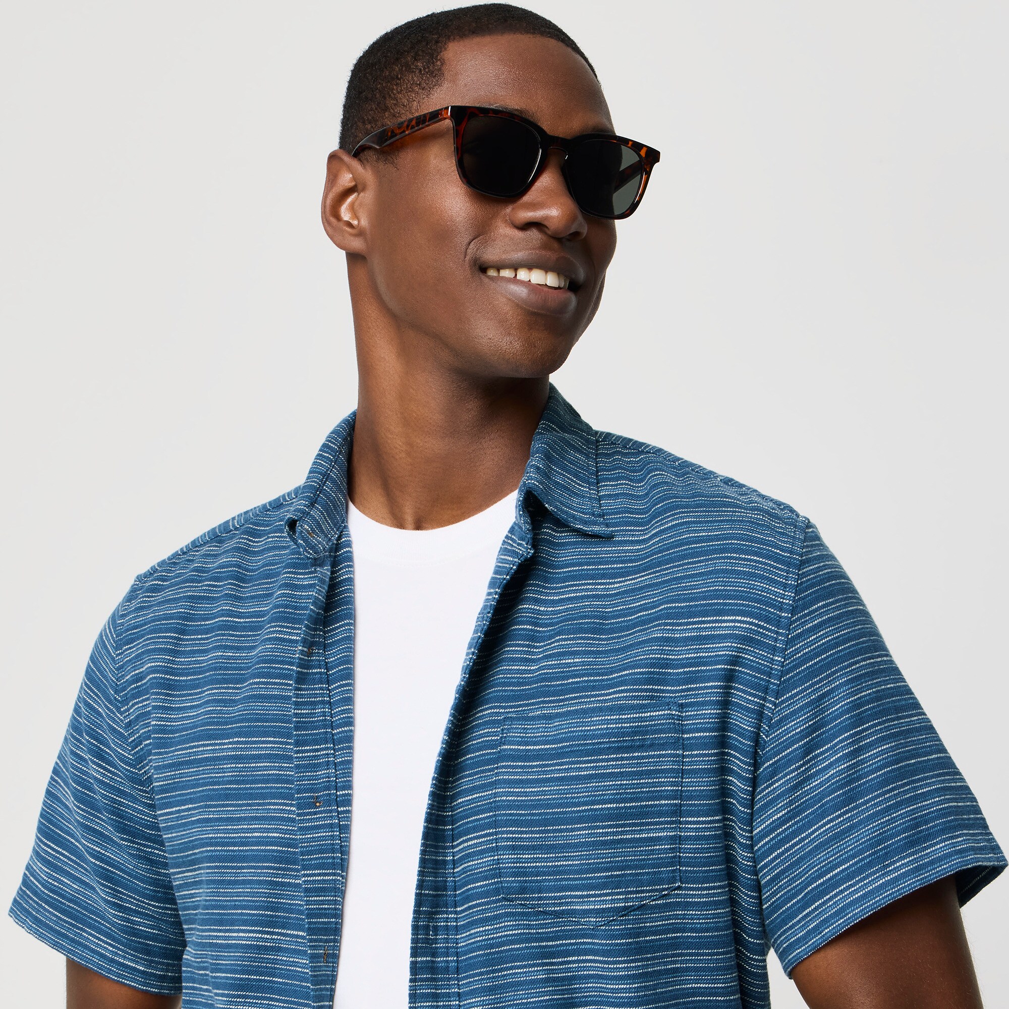 Short-sleeve slub dobby shirt