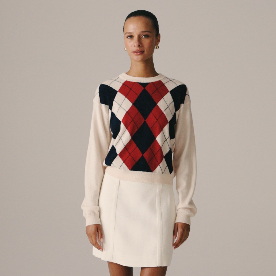 Perfect cashmere crewneck sweater in argyle