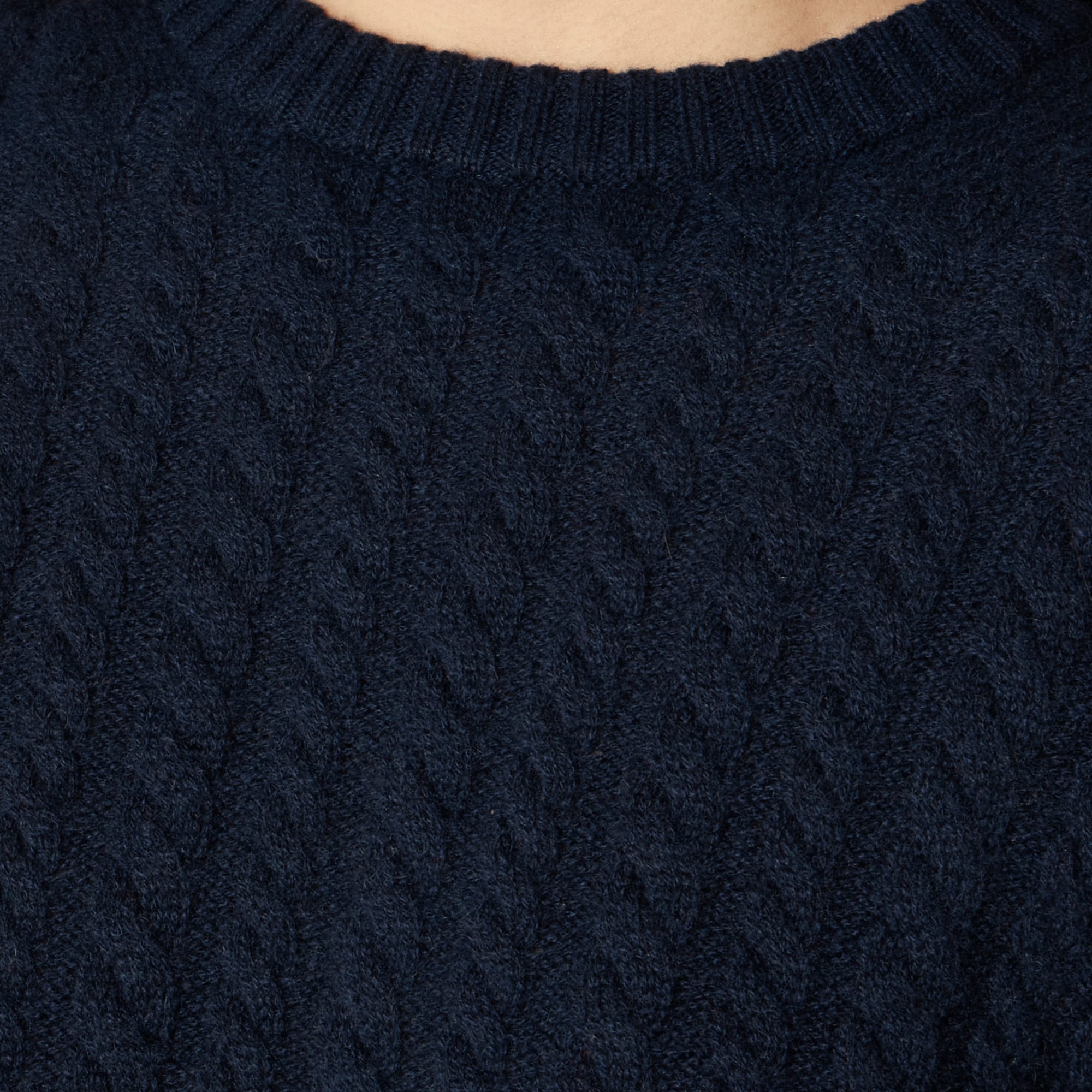 Perfect cashmere cable-knit crewneck sweater