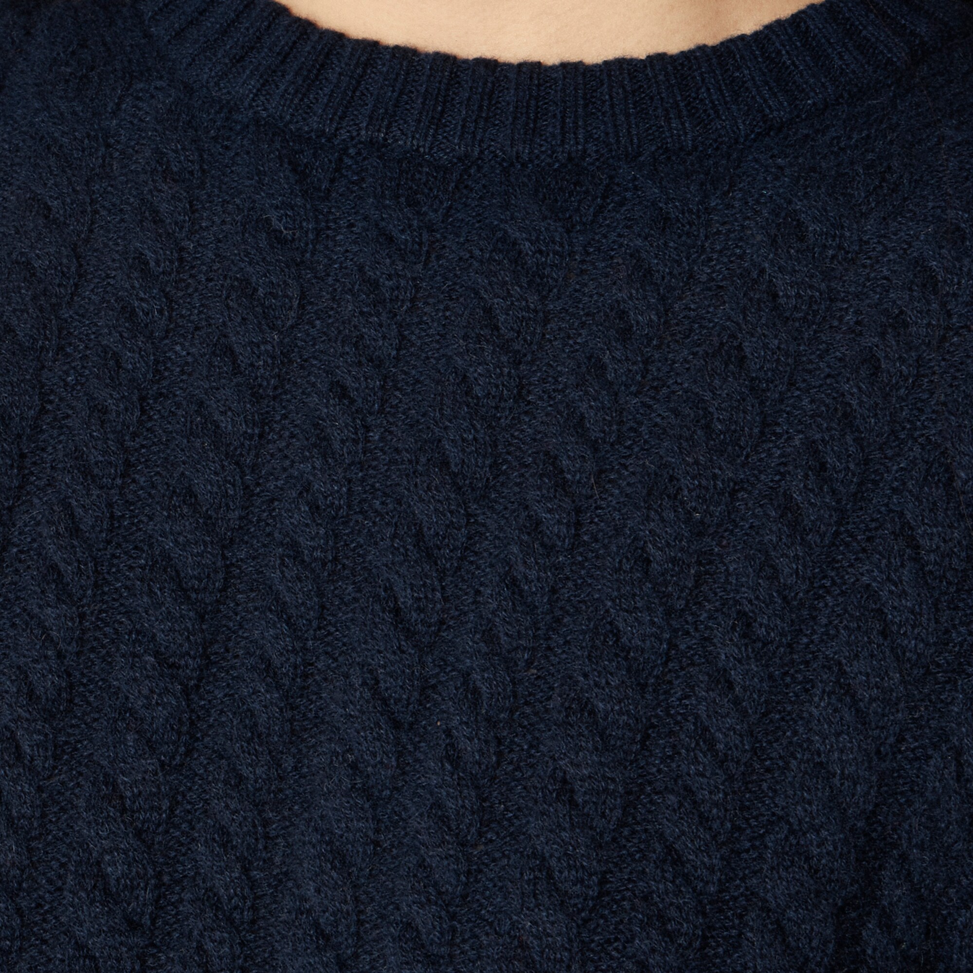 Perfect cashmere cable-knit crewneck sweater