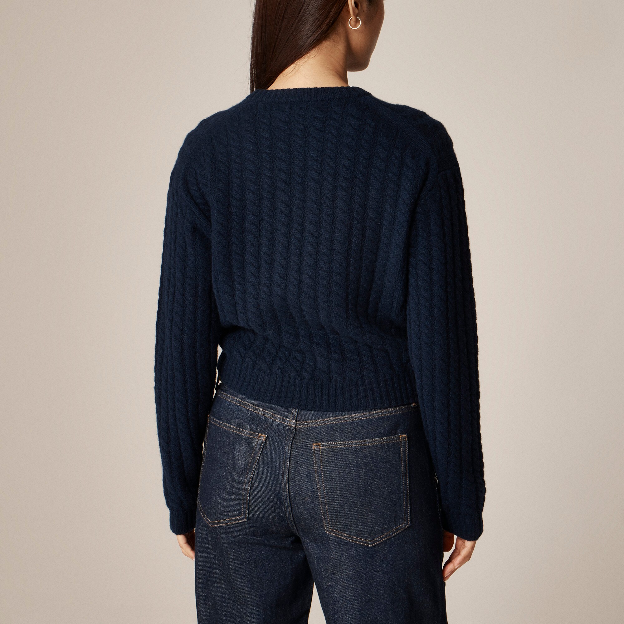 Perfect cashmere cable-knit crewneck sweater