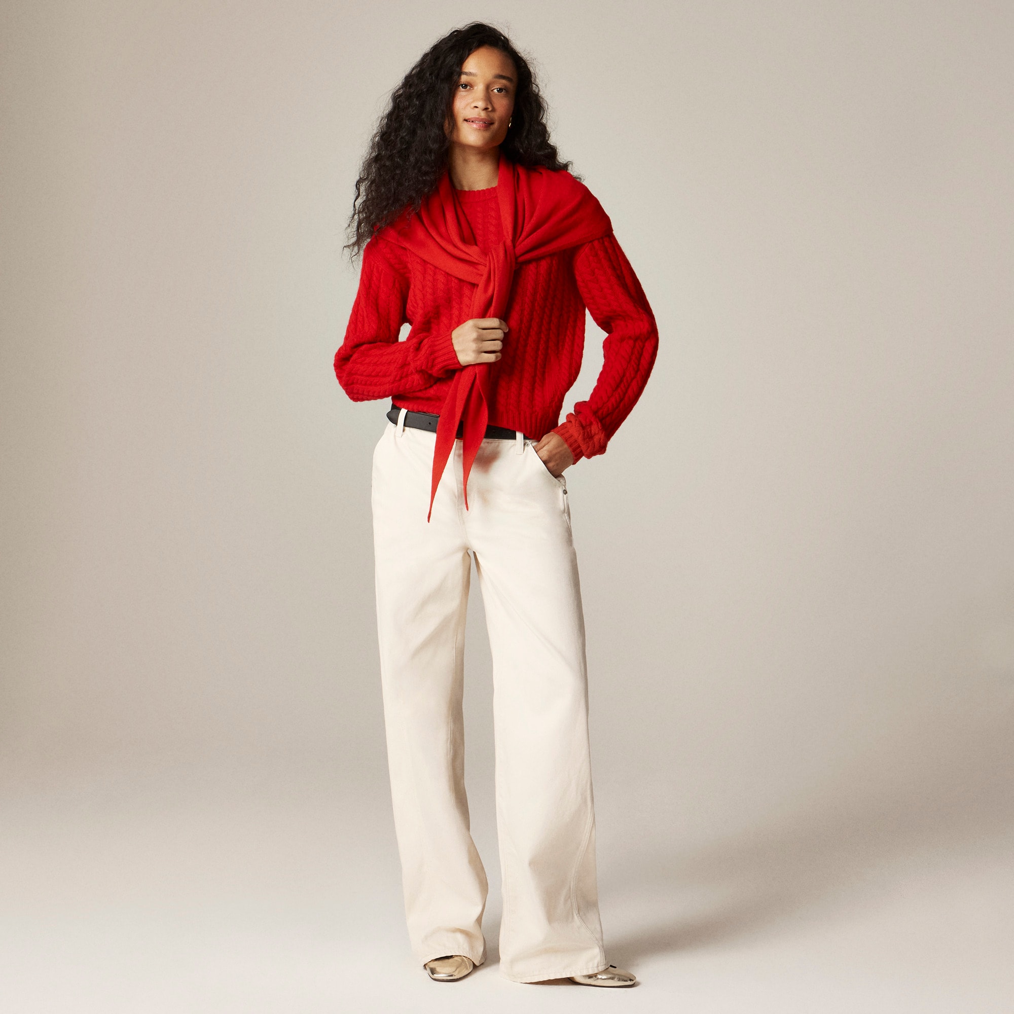 Perfect cashmere cable-knit crewneck sweater