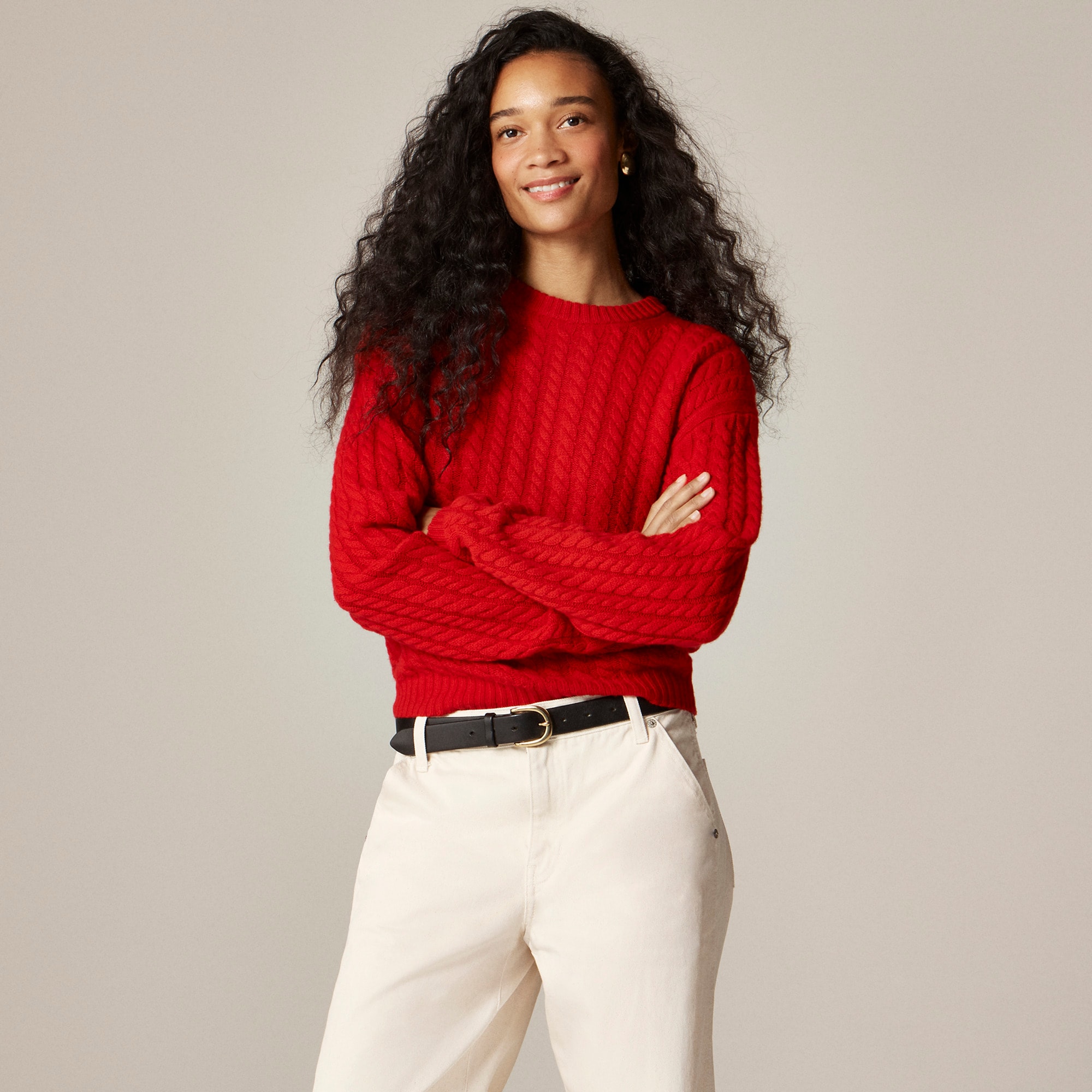 Perfect cashmere cable-knit crewneck sweater