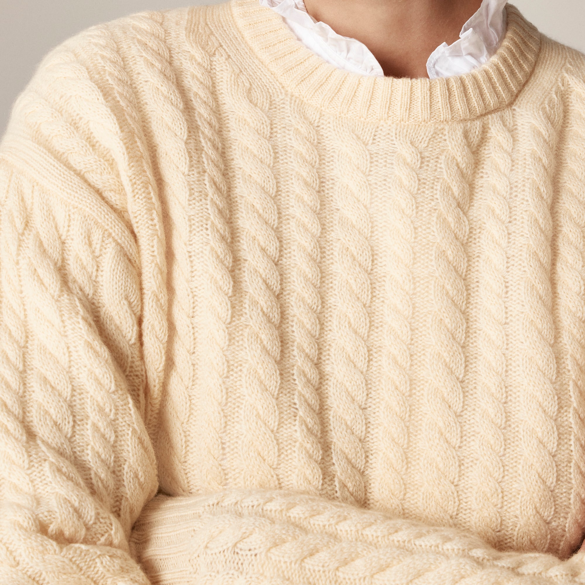 Perfect cashmere cable-knit crewneck sweater
