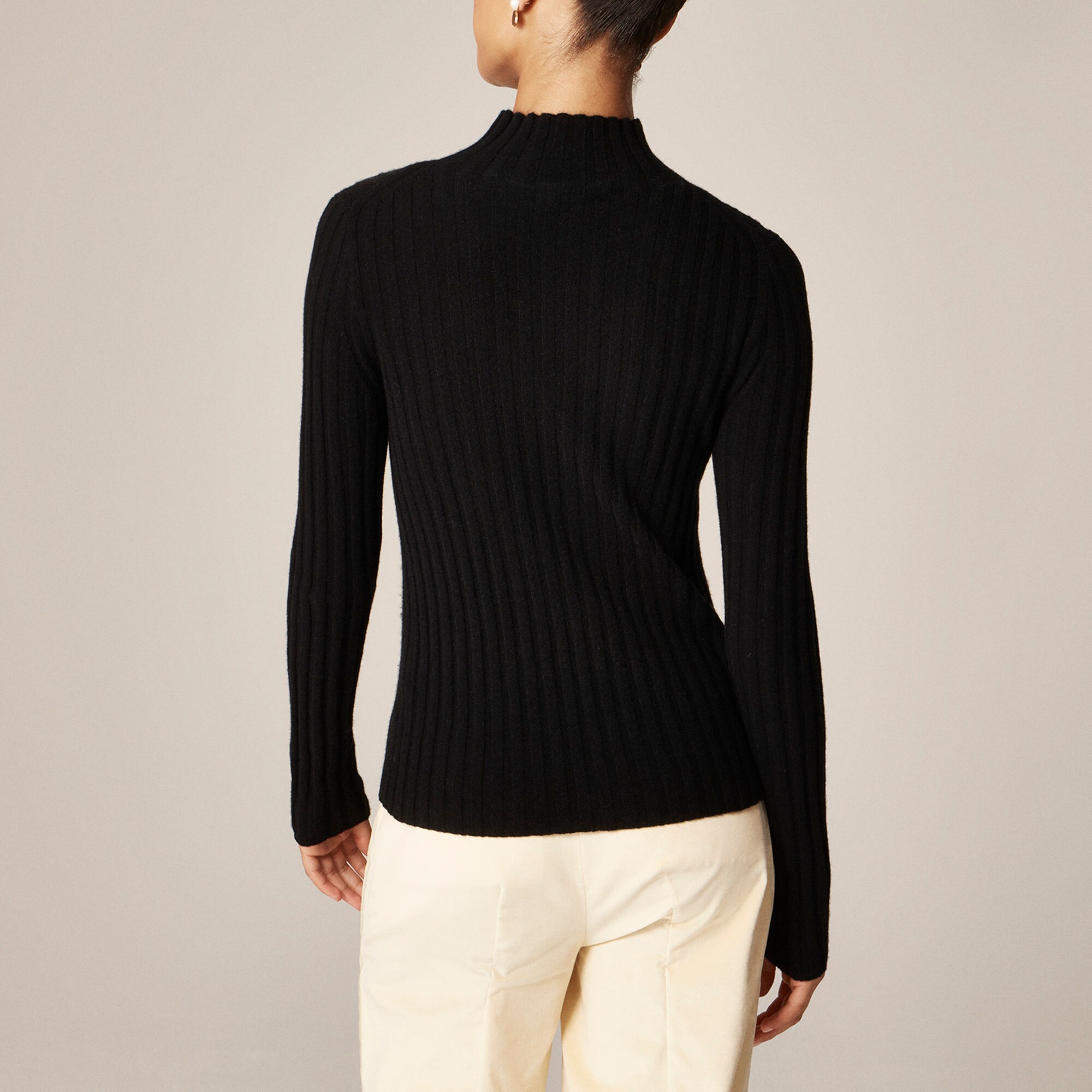 Wide-rib cashmere turtleneck sweater