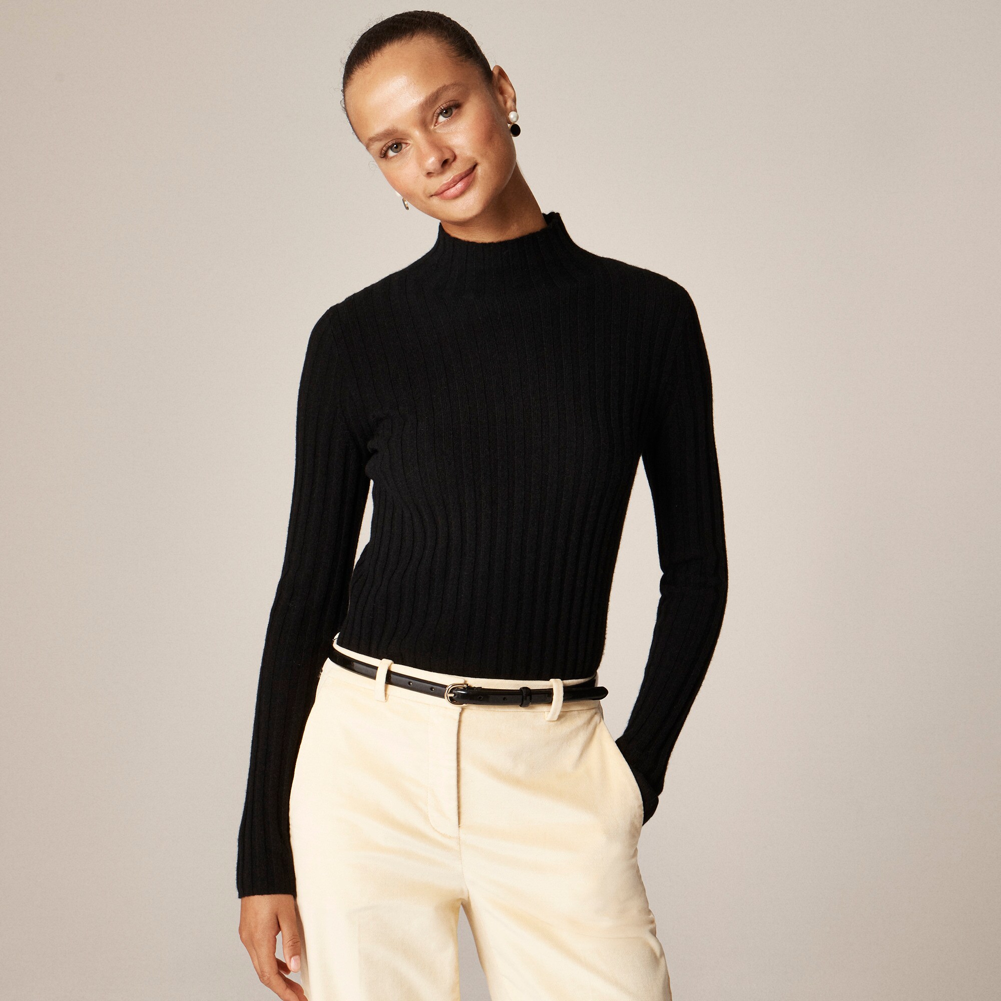  Wide-rib cashmere turtleneck sweater