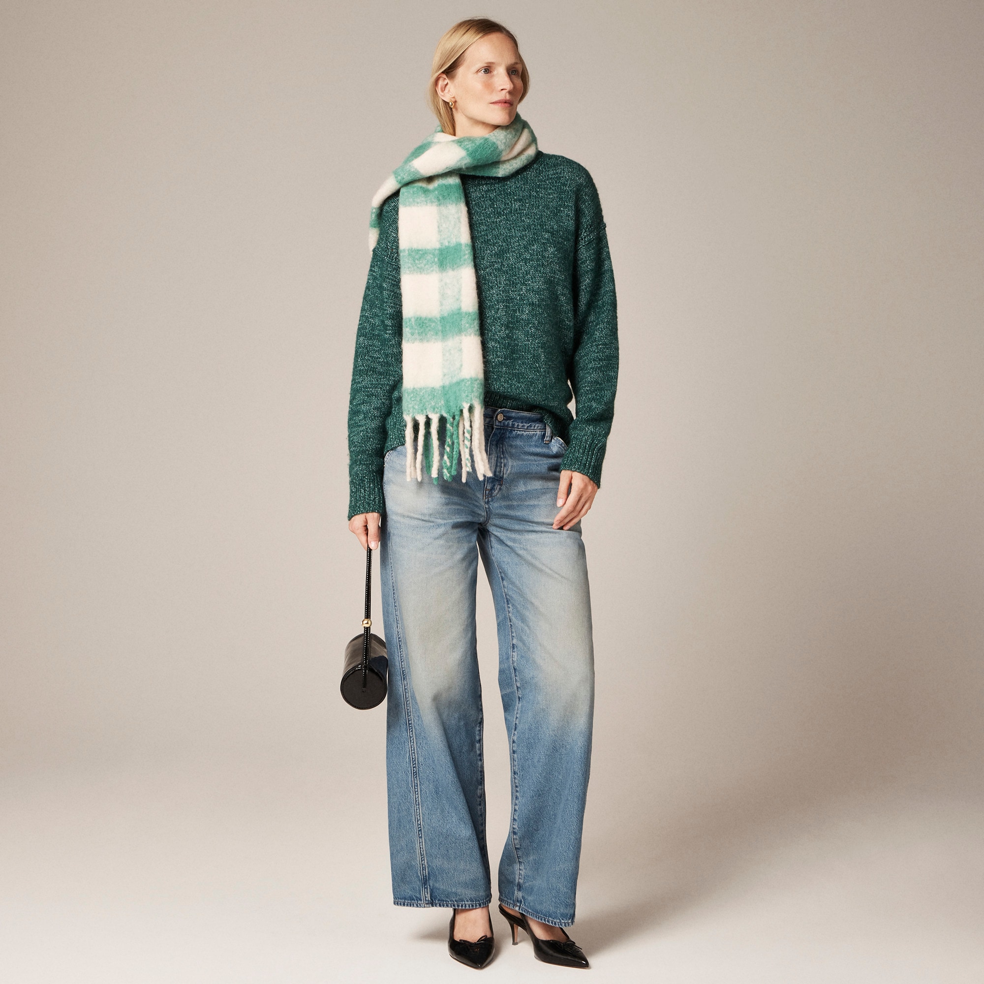 Relaxed crewneck pullover