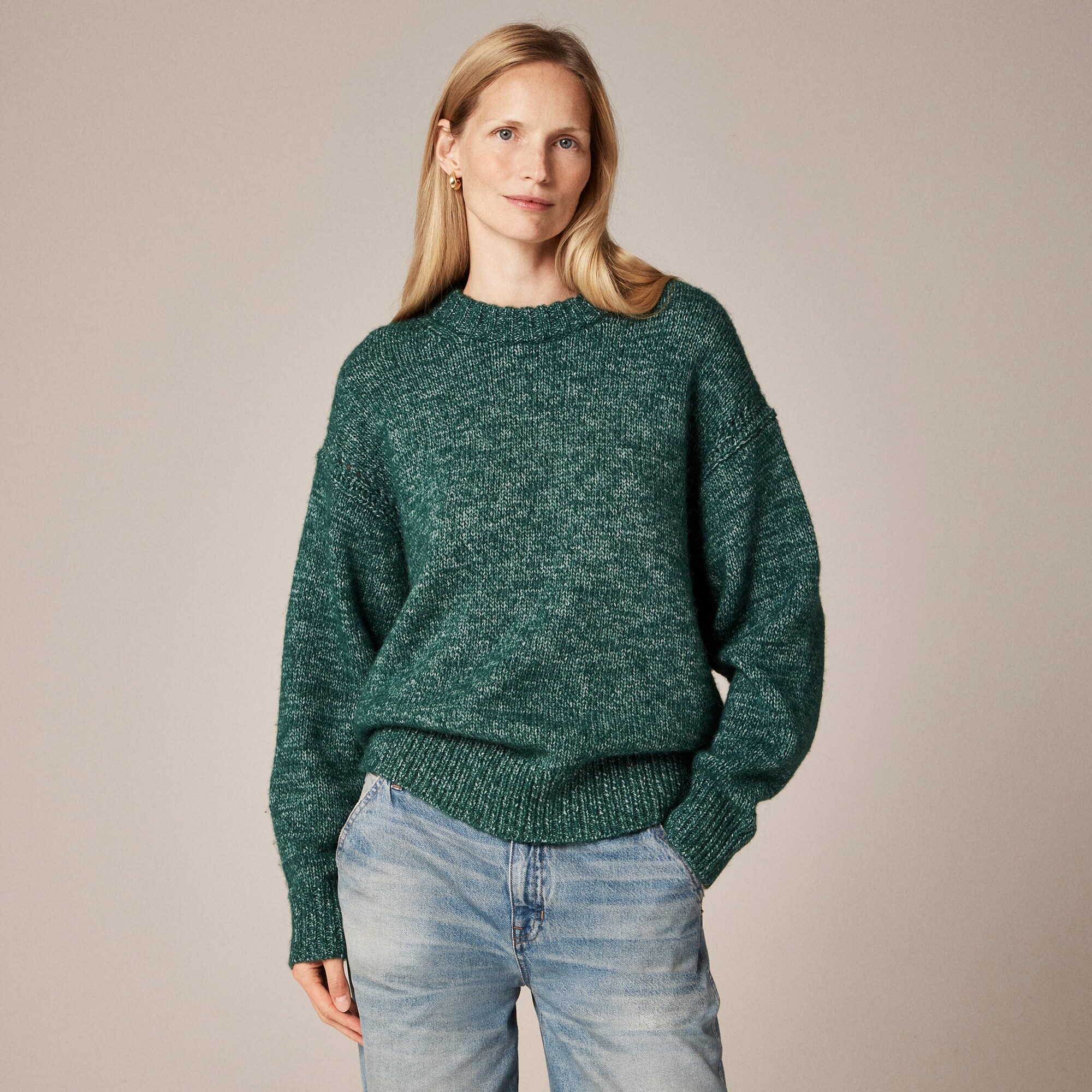  Relaxed crewneck pullover