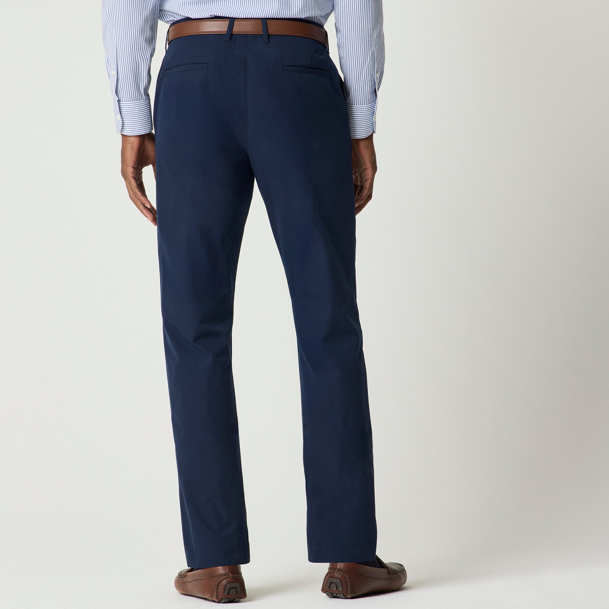 Straight-fit tech chino pant