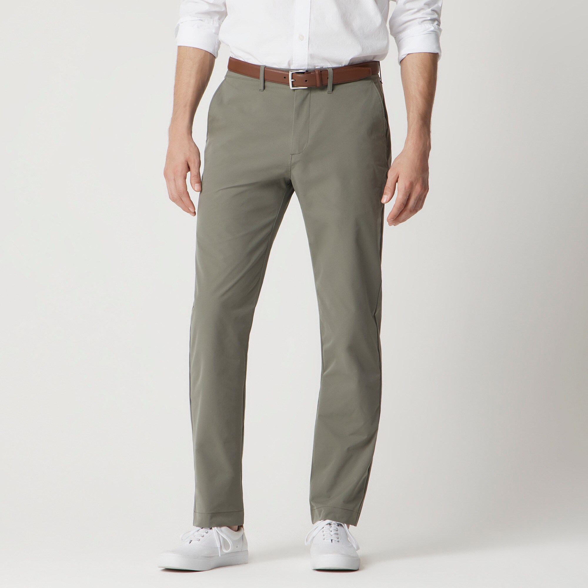  Straight-fit tech chino pant