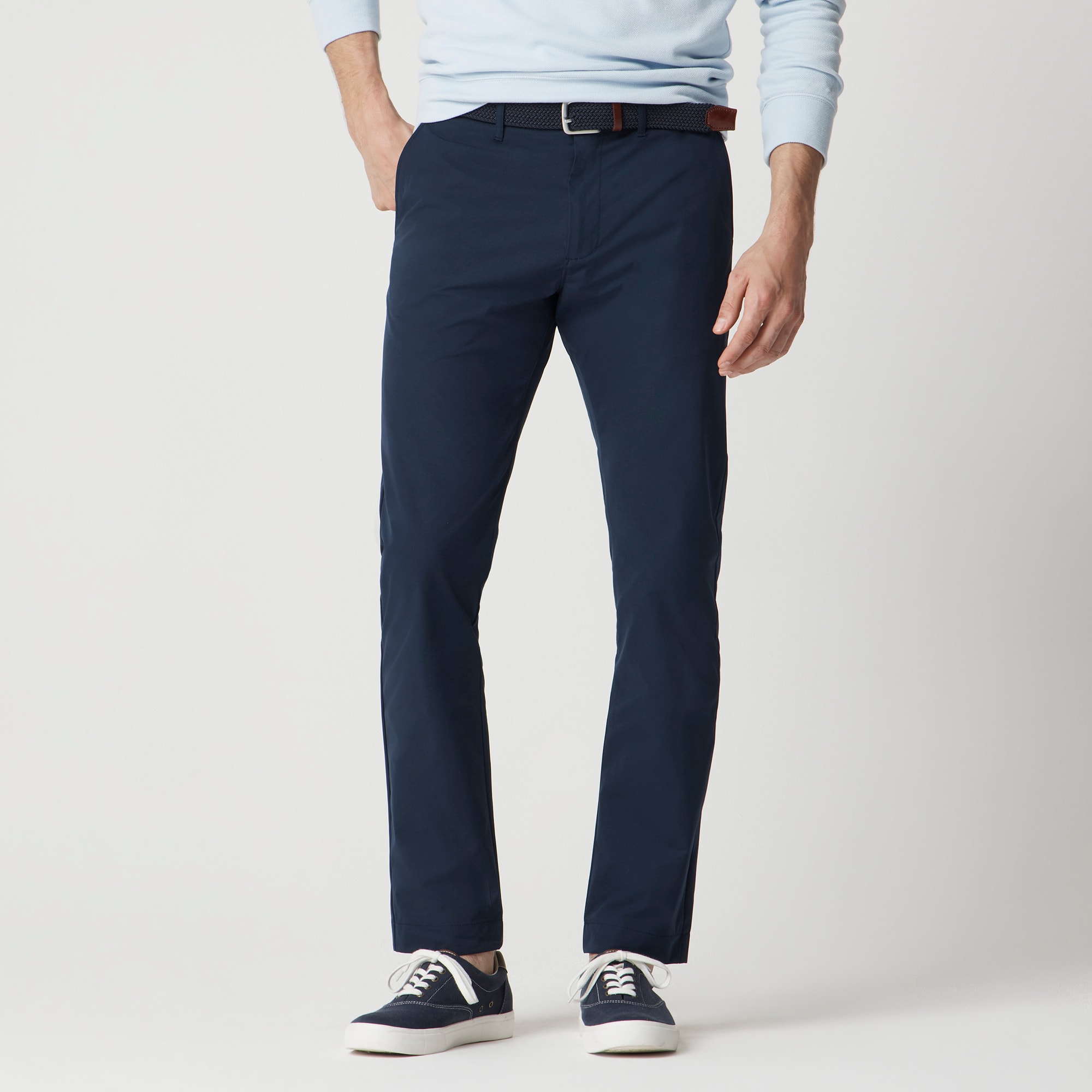  Slim-fit tech chino pant