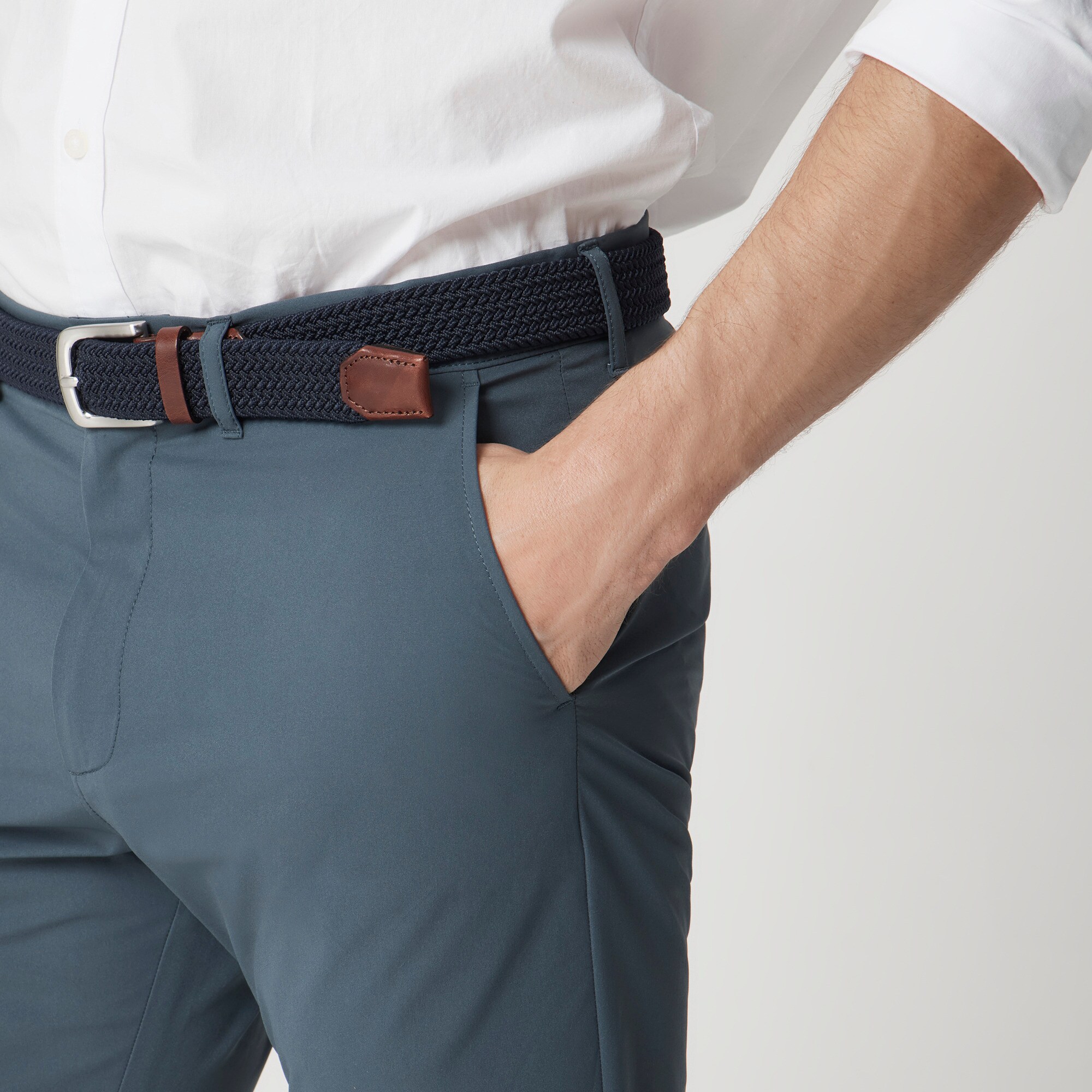 Slim-fit tech chino pant