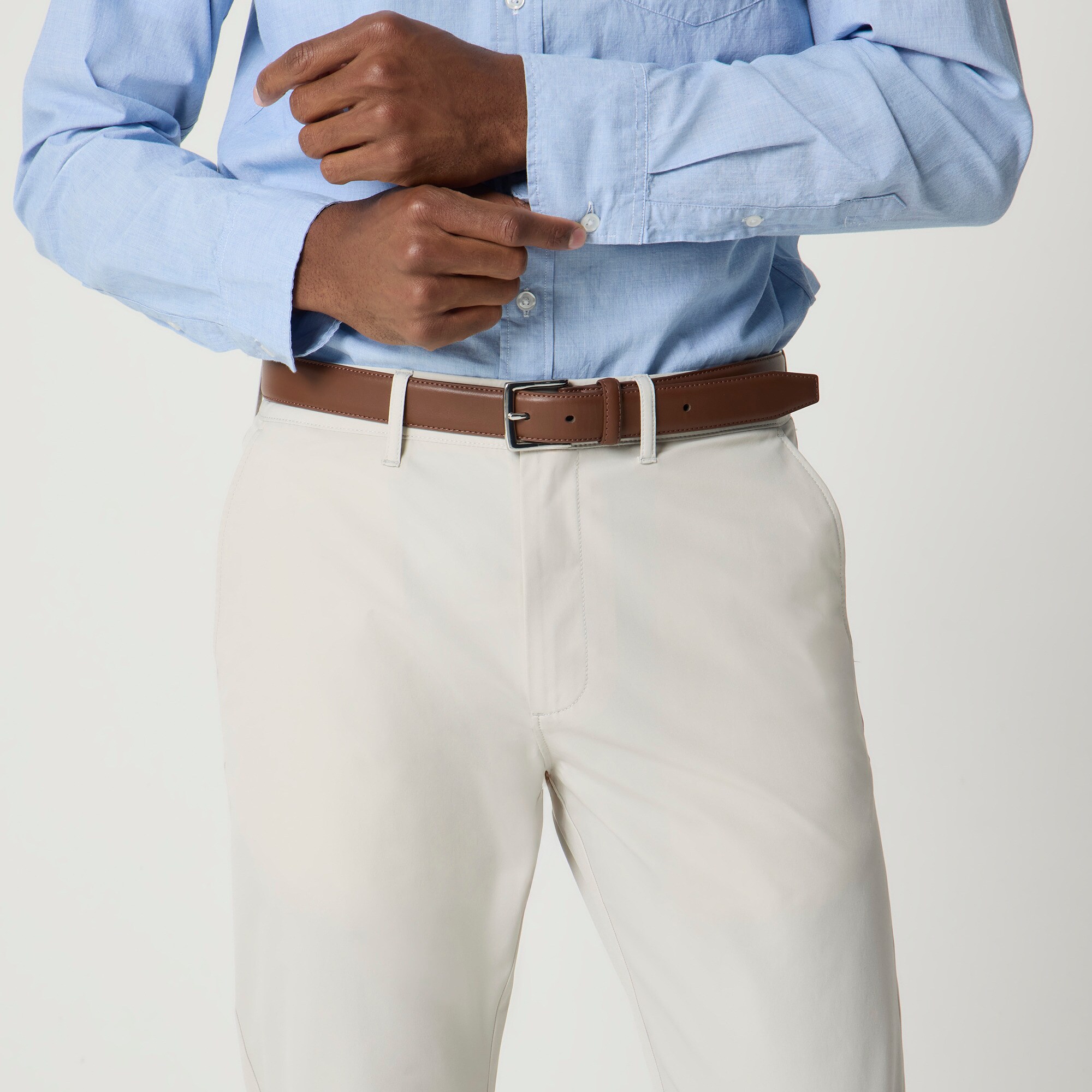 Slim-fit tech chino pant