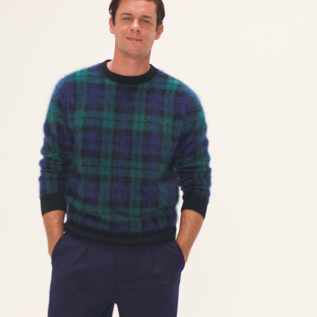 Brushed cashmere sweater in Black Watch tartan