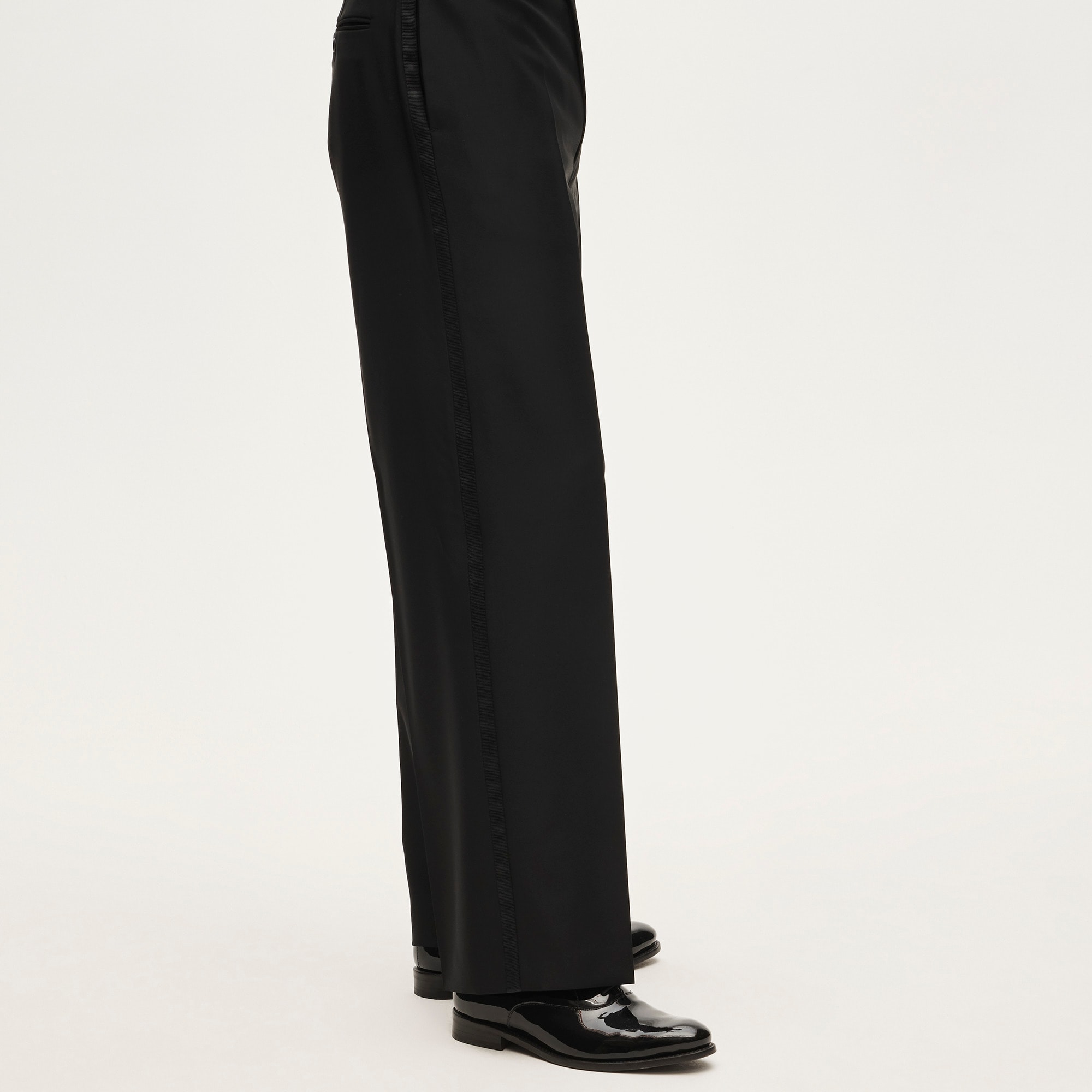 Relaxed-fit tuxedo pant in Italian wool - thumbnail 2