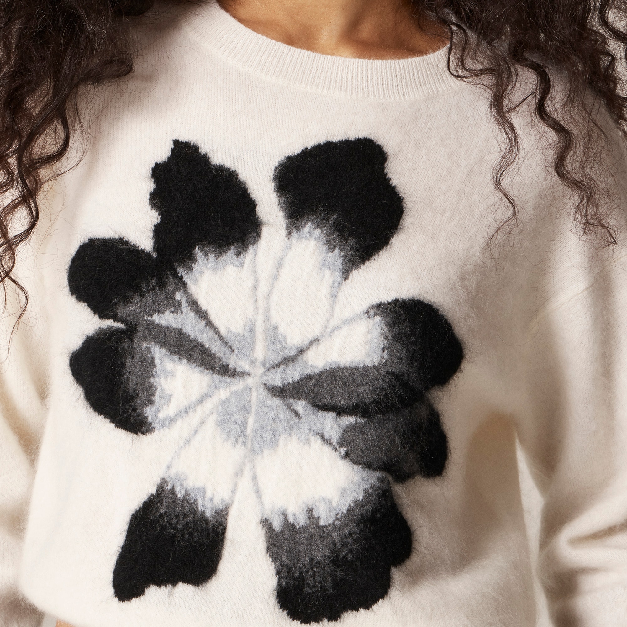 Brushed Cashmere Crewneck Sweater With Intarsia Floral For Women