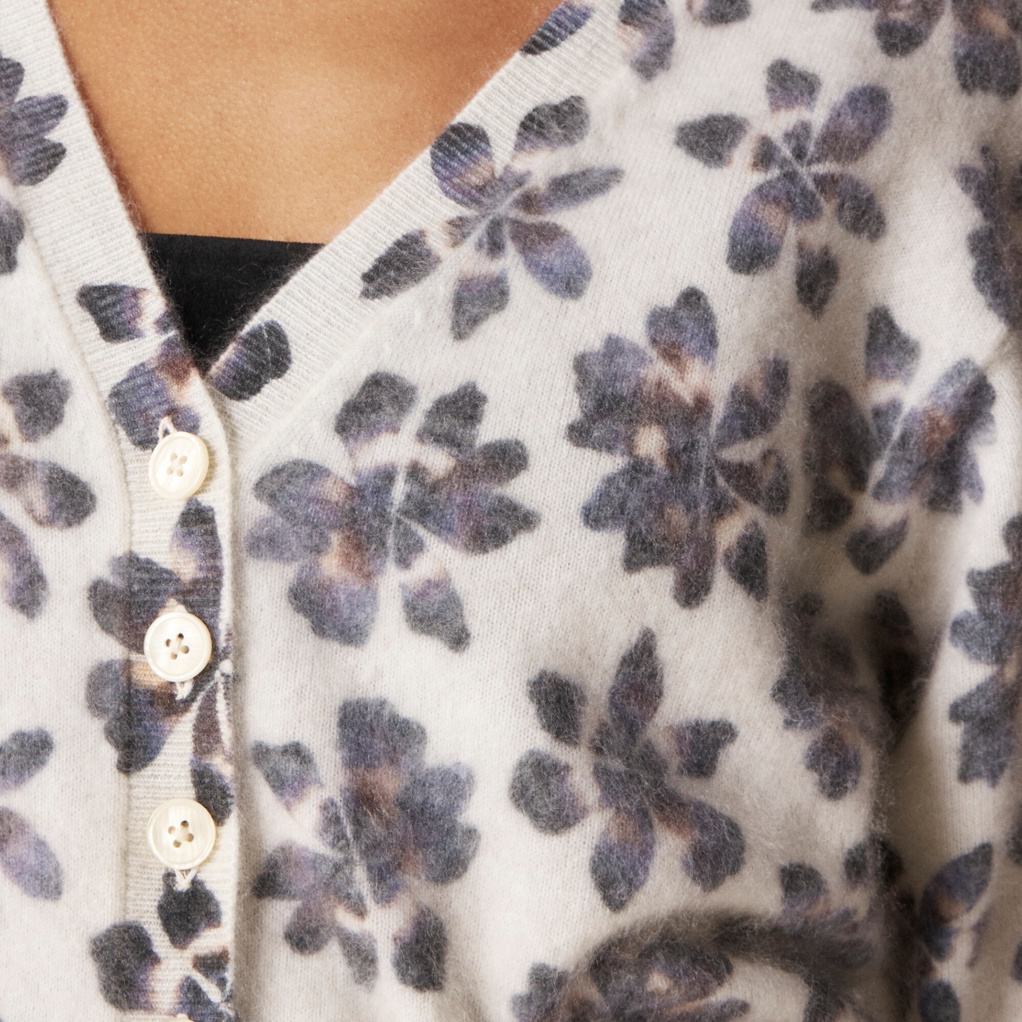 Brushed cashmere party cardigan in floral print