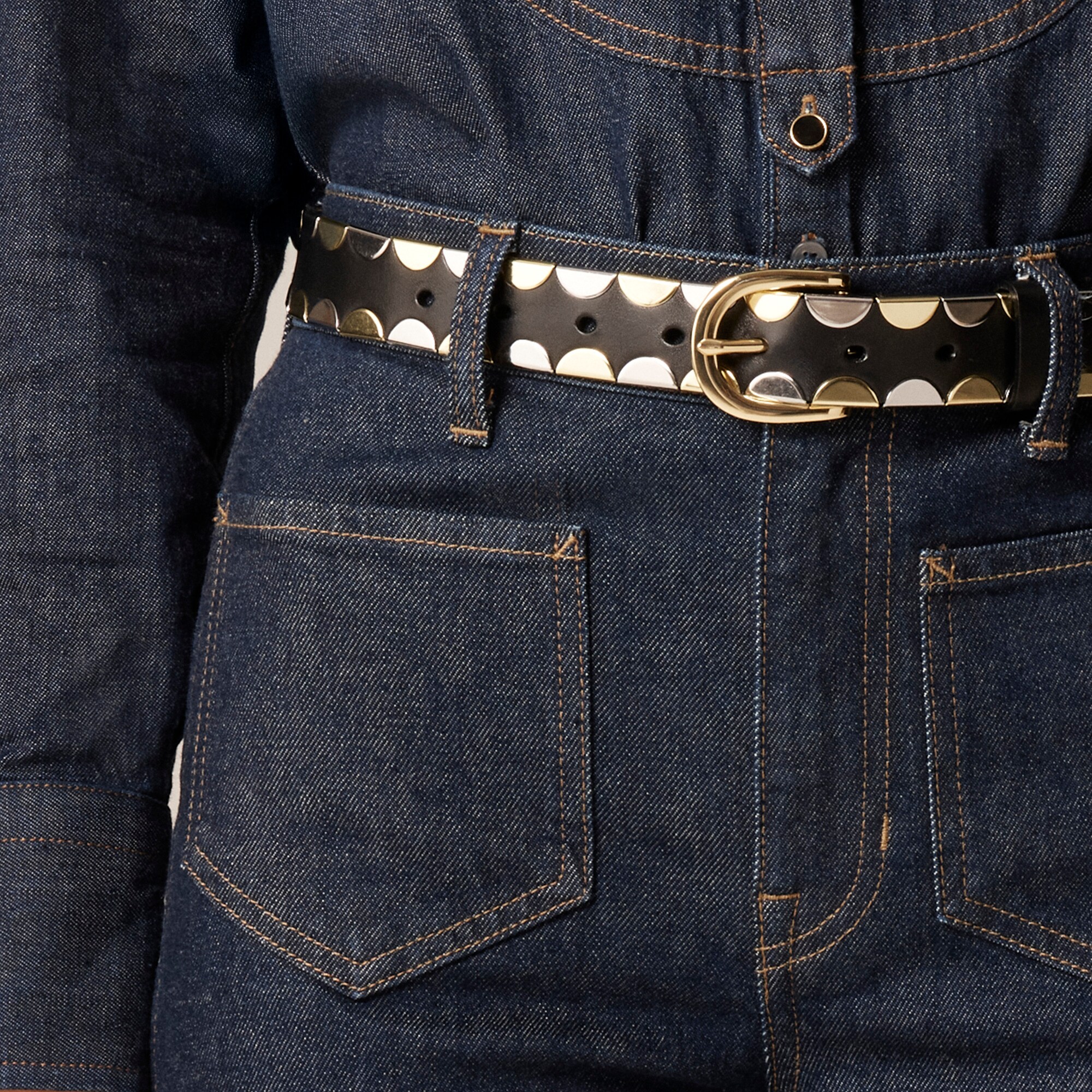 Classic metallic-tipped belt in leather - thumbnail 2