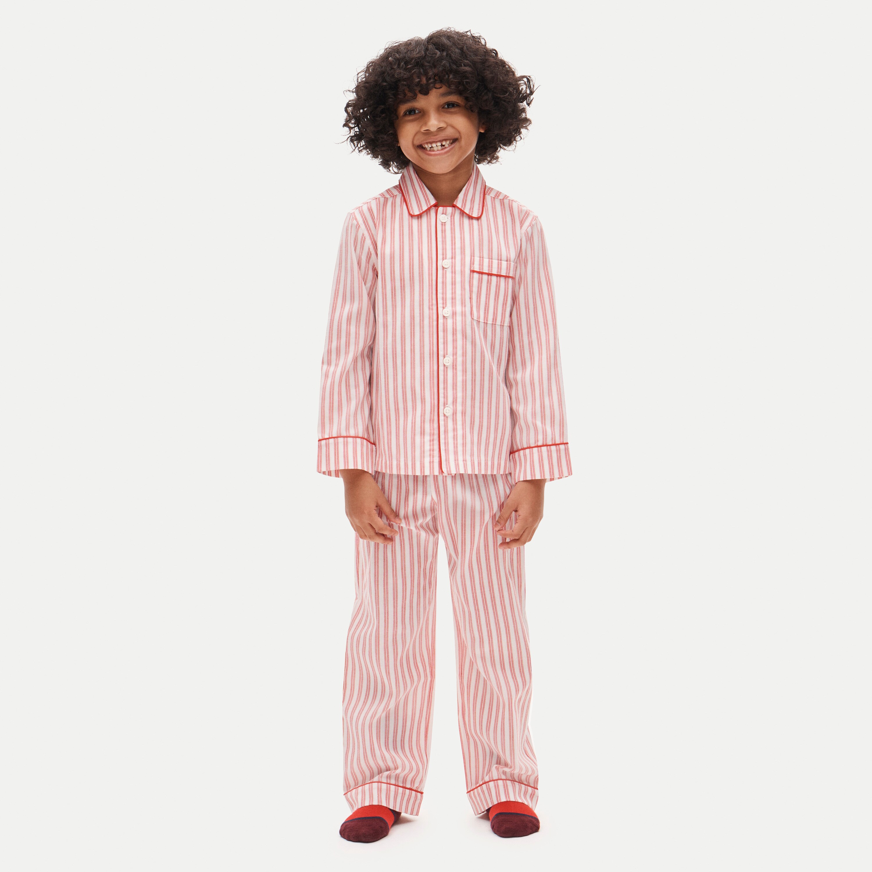 Kids' pajama set in ski print