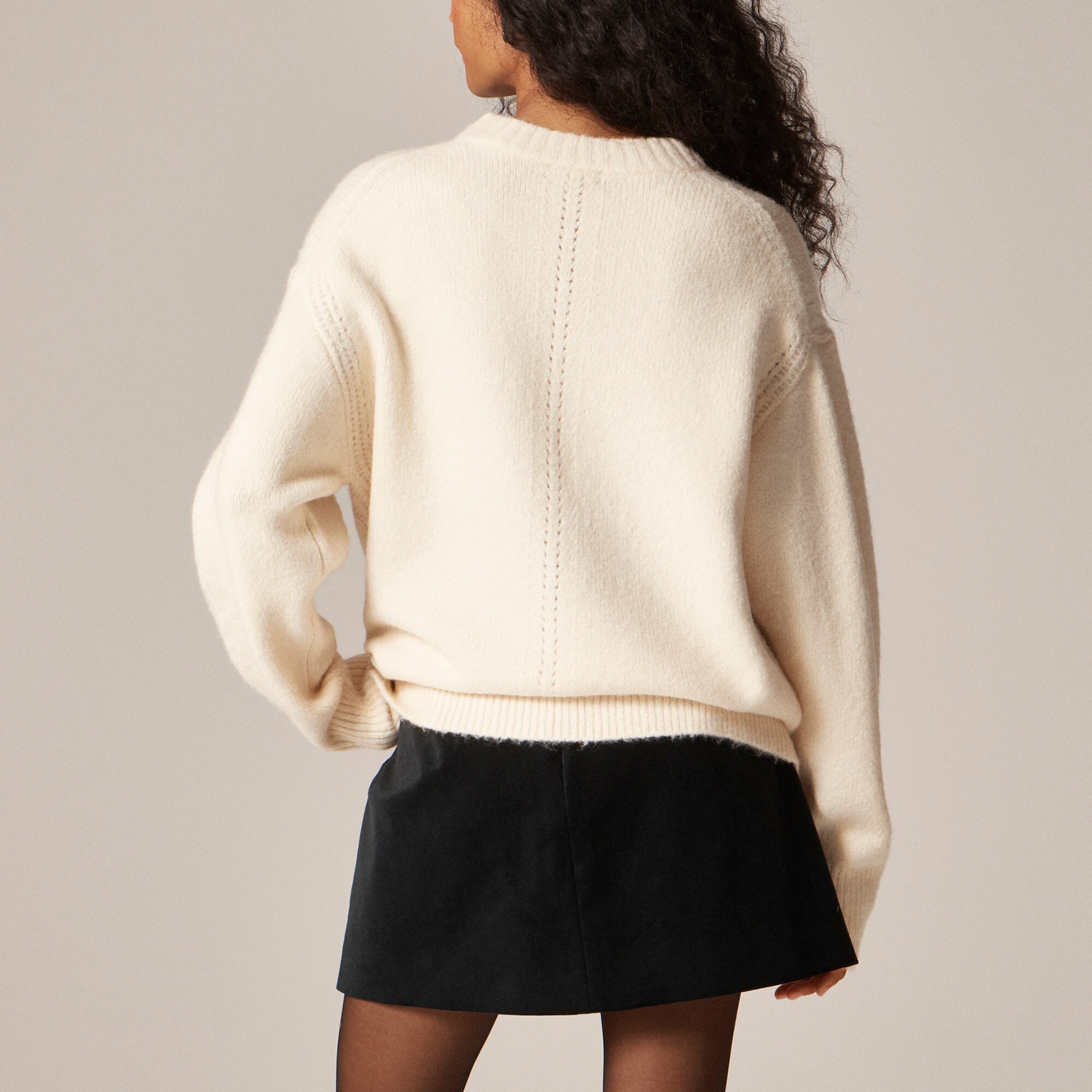 Relaxed crewneck pullover in bow print