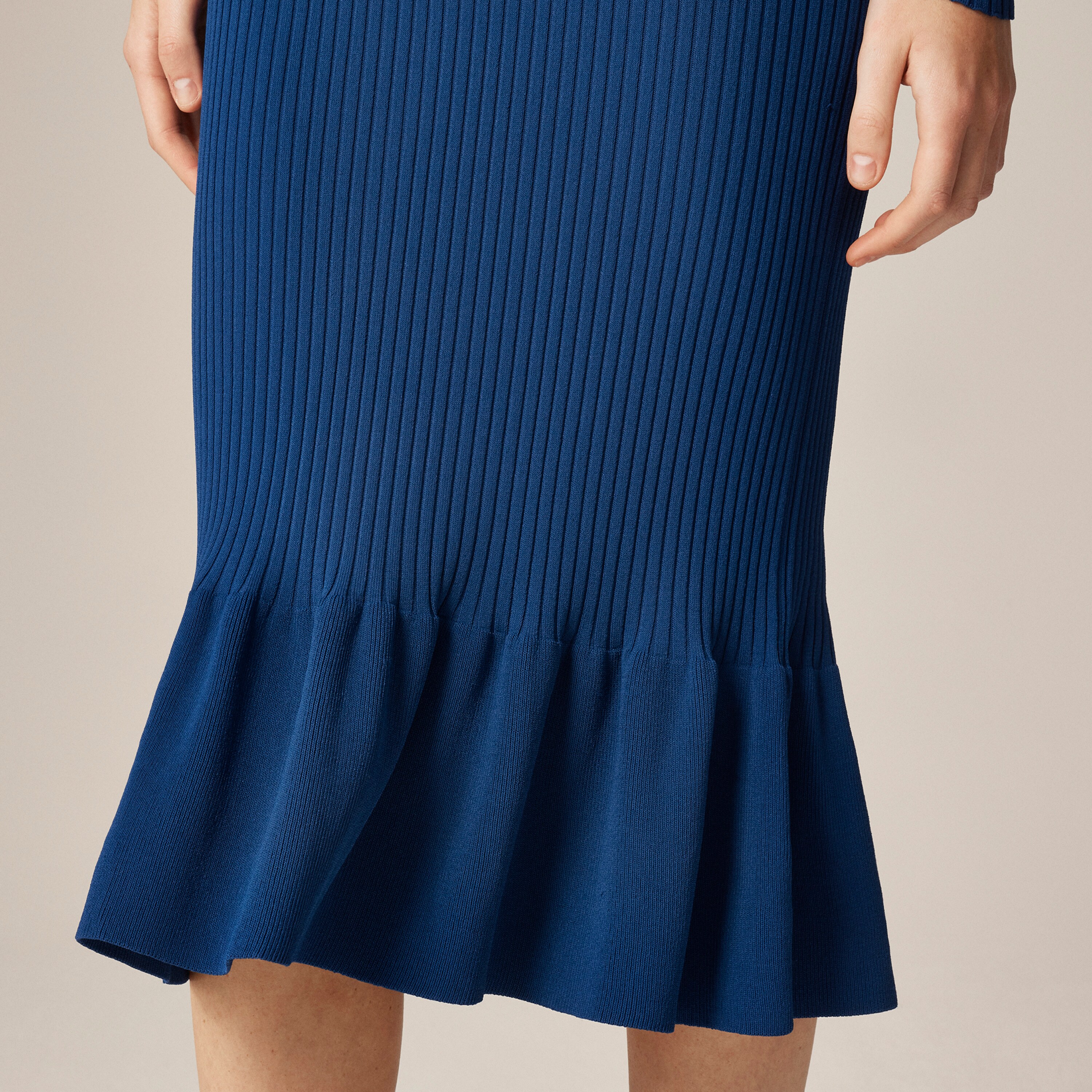Super-stretch ruffle sweater-dress - thumbnail 6