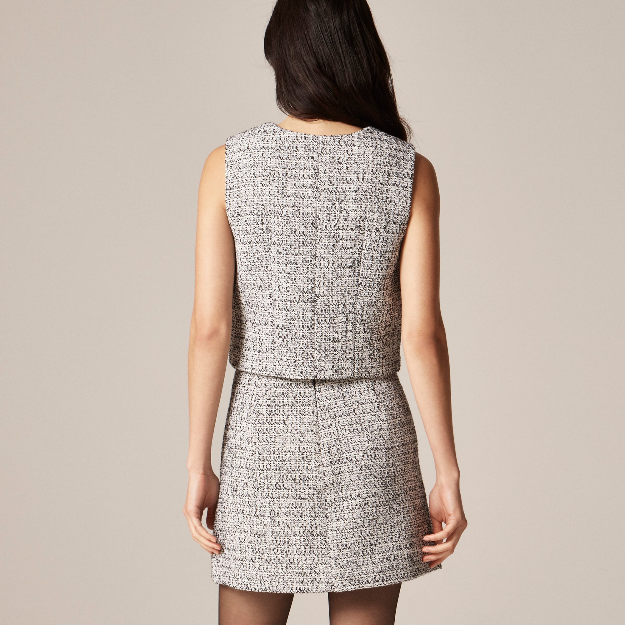 Flap-pocket mini skirt in tweed
