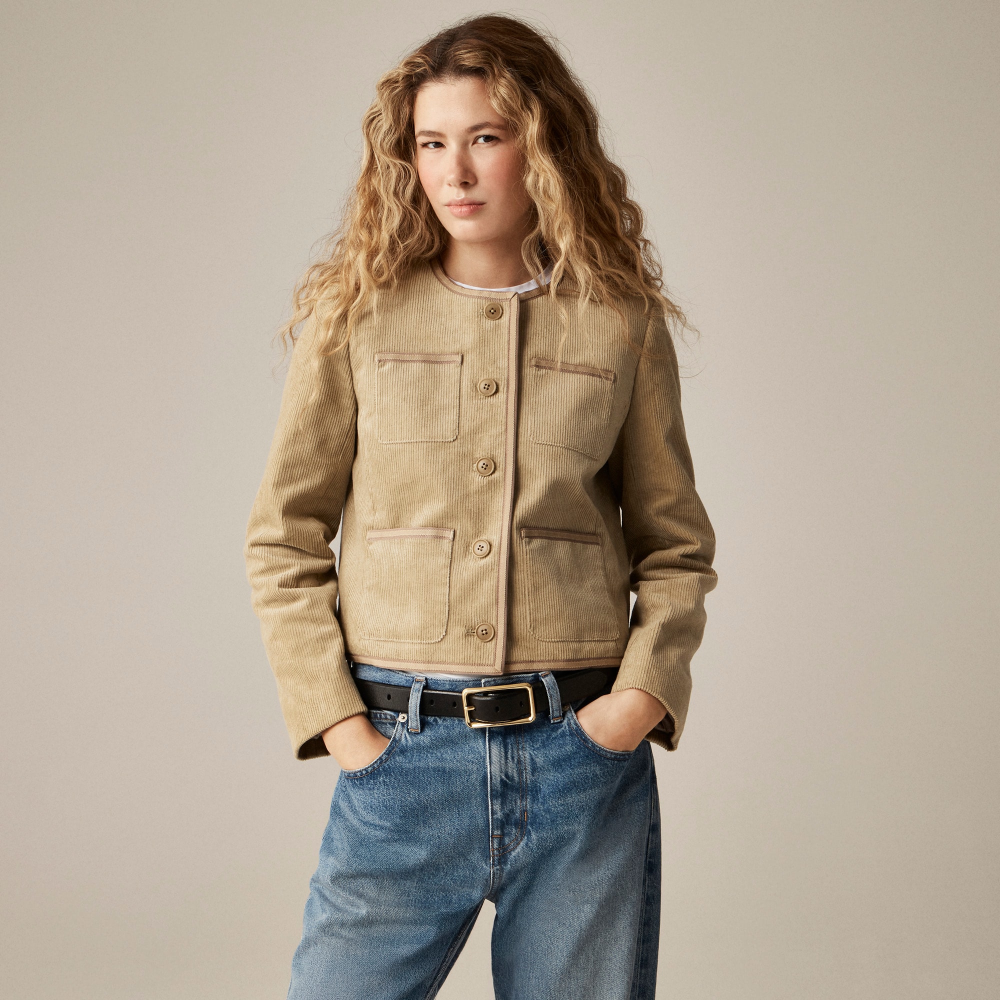 Patch-pocket lady jacket in stretch corduroy - image 3