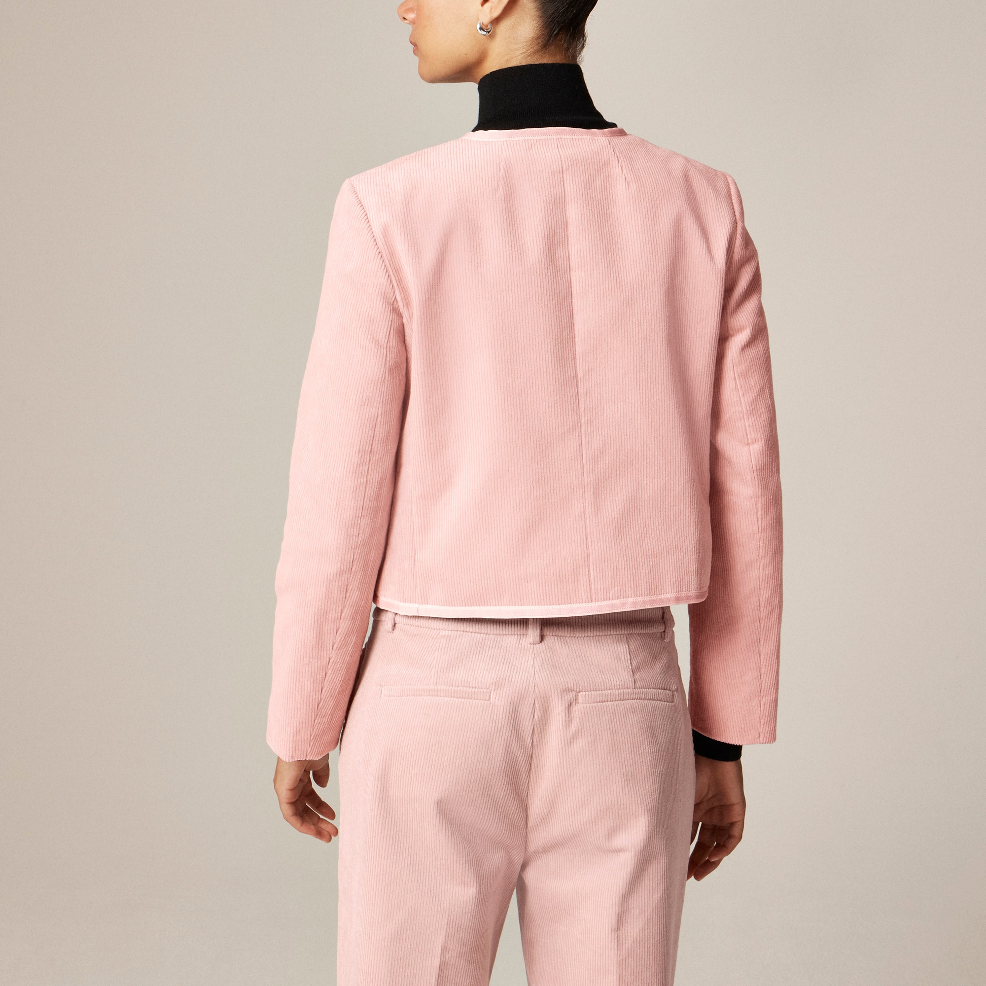 Patch-pocket lady jacket in stretch corduroy