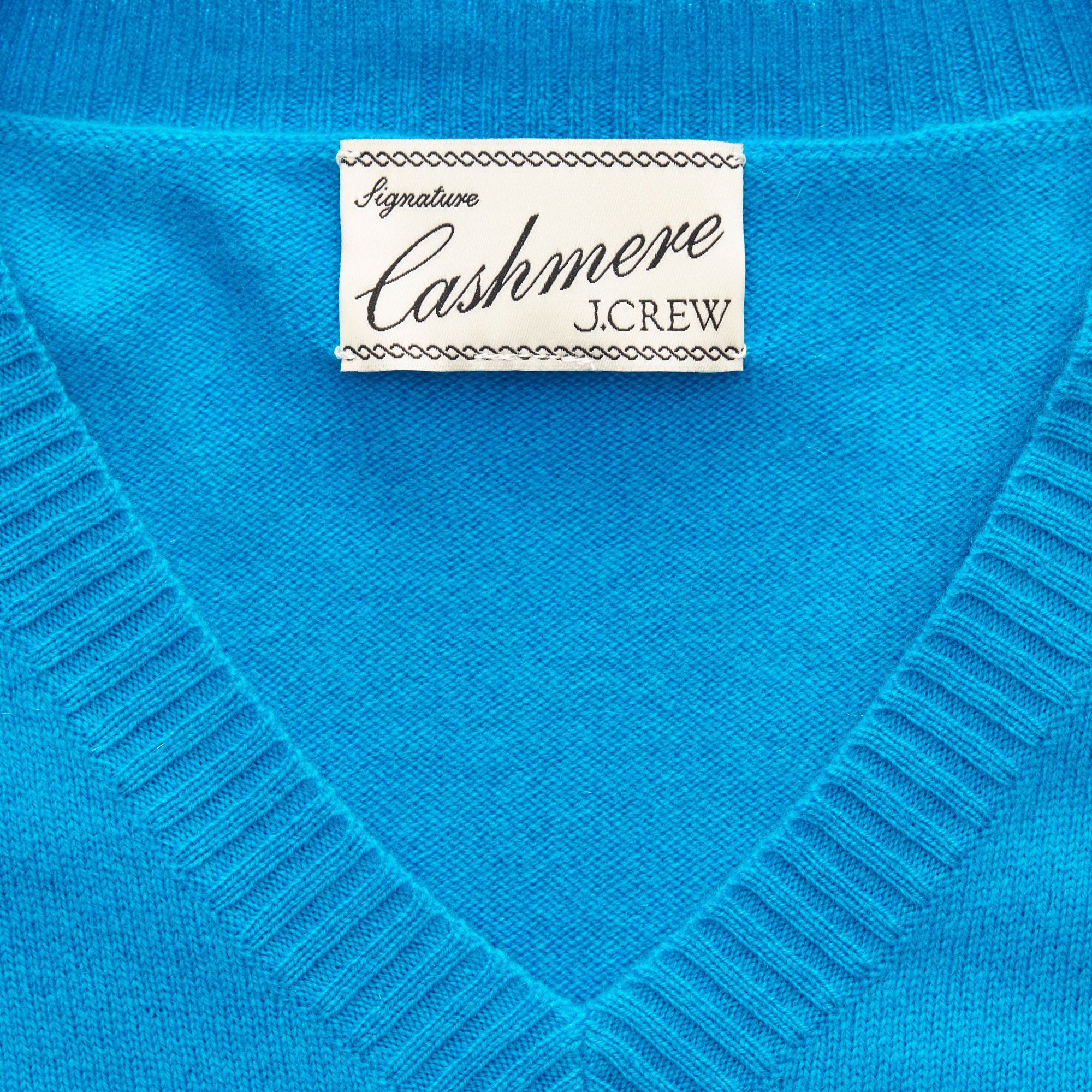 Cashmere high V-neck sweater