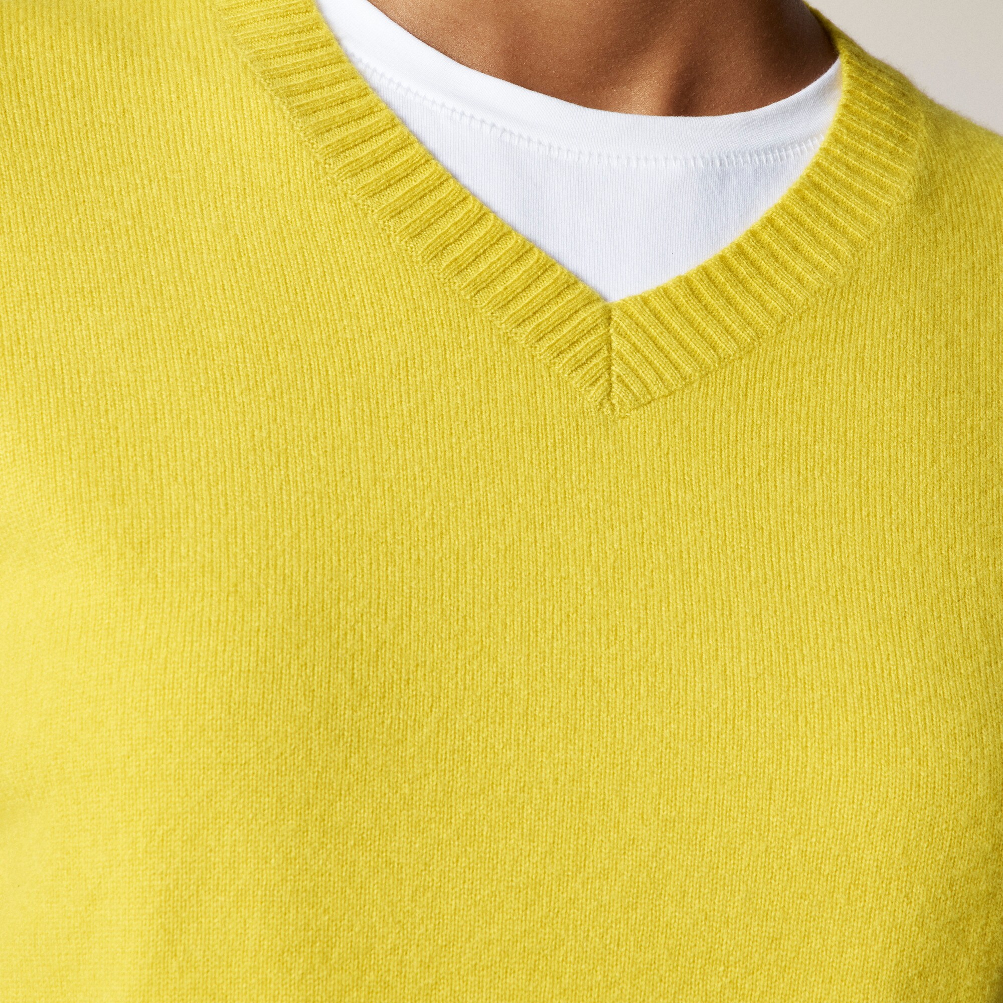 Cashmere high V-neck sweater