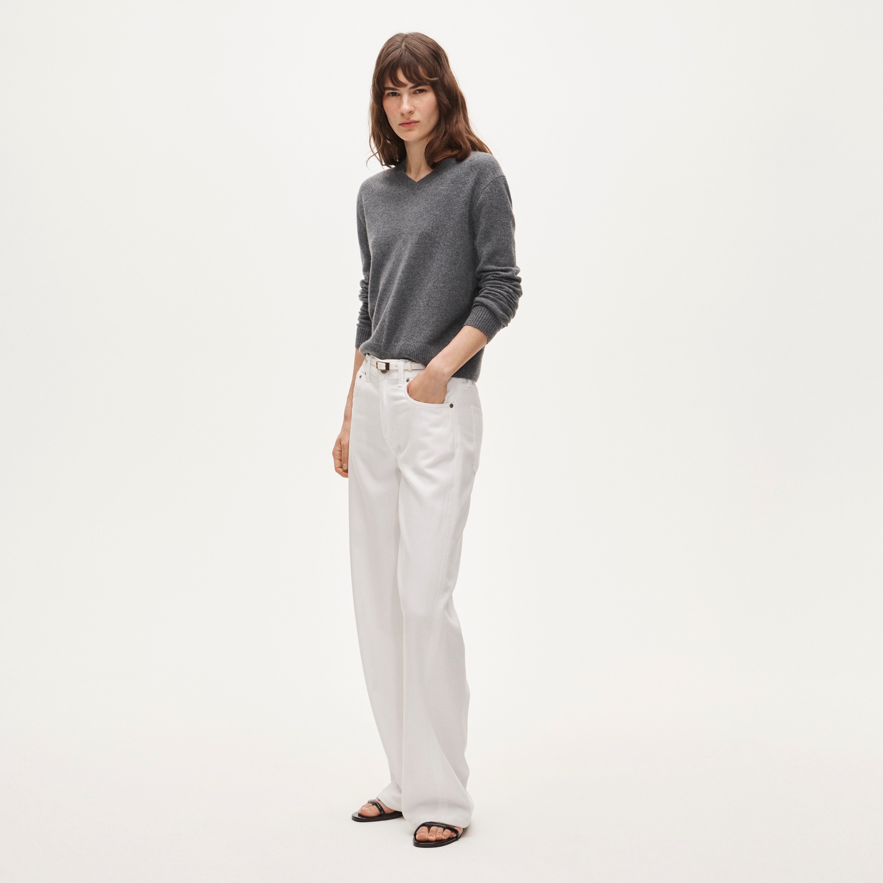 Cashmere high V-neck sweater - image 3