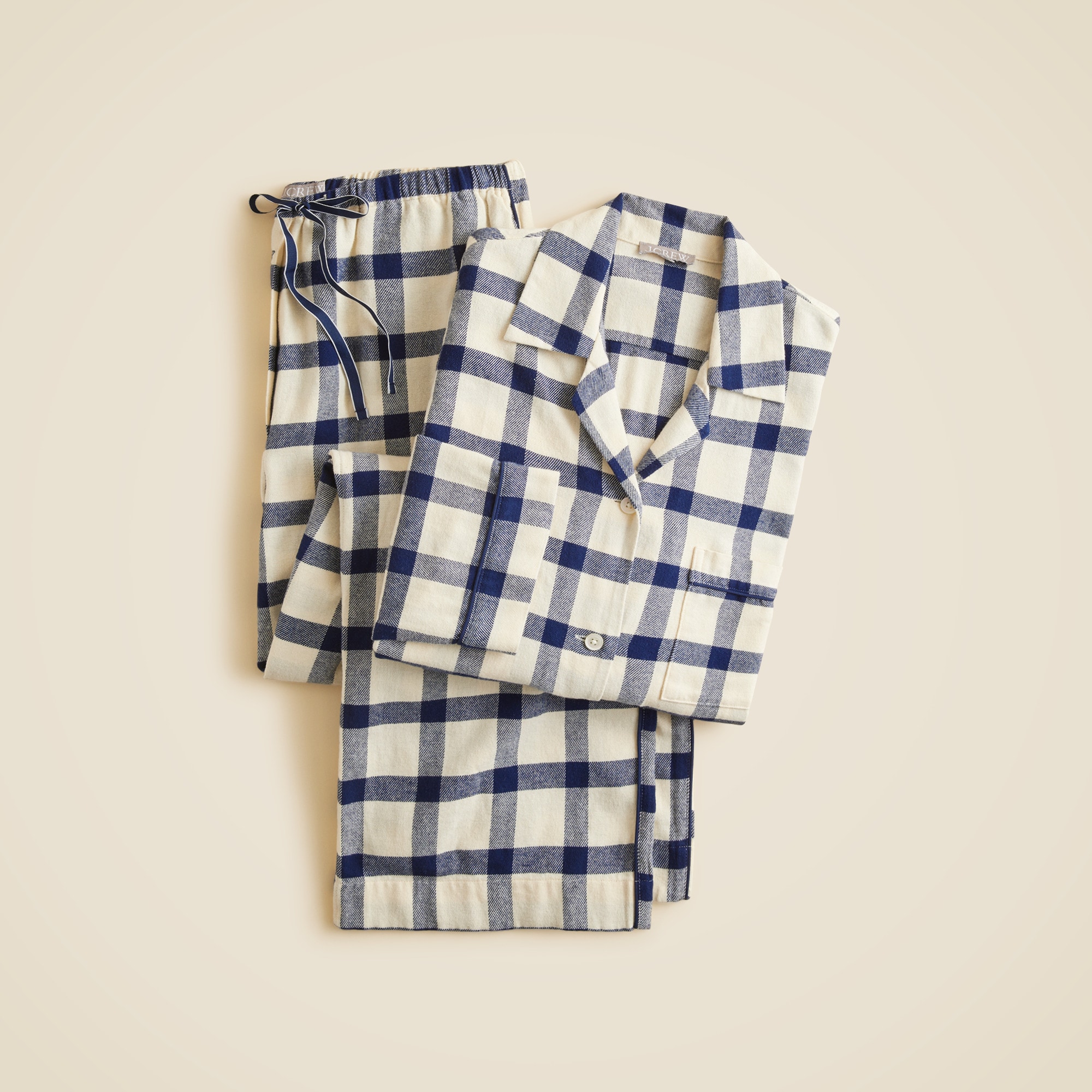 Flannel long-sleeve pajama pant set in plaid
