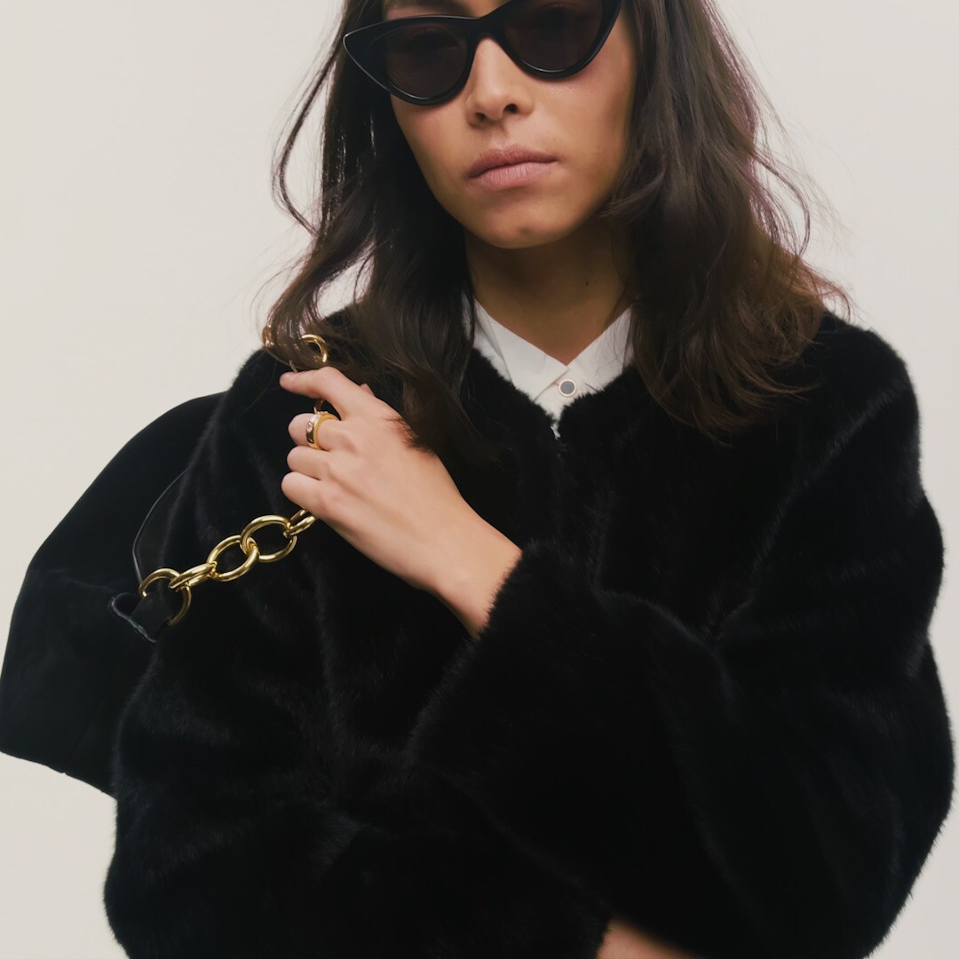 Faux-fur lady jacket