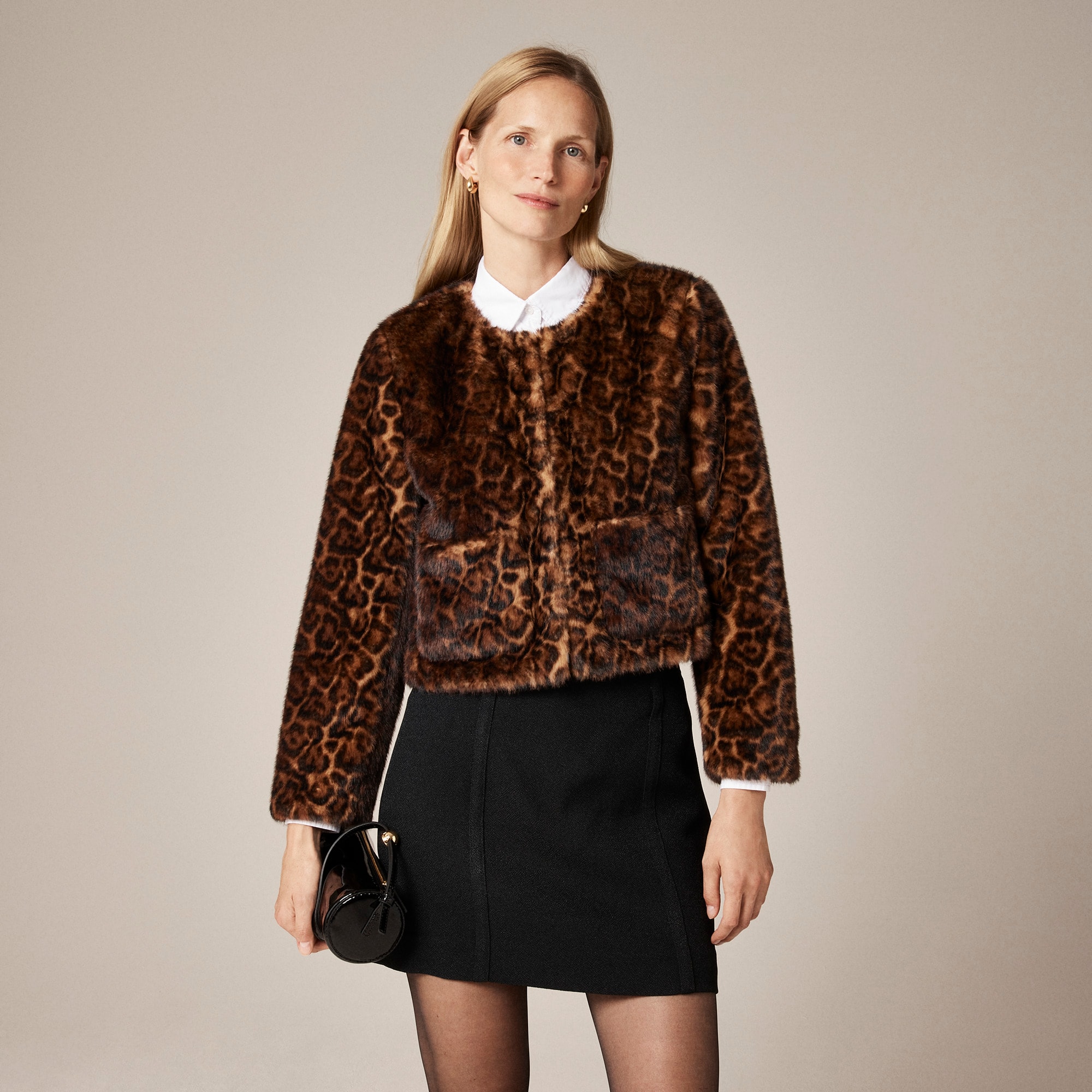 Faux-fur lady jacket in leopard print