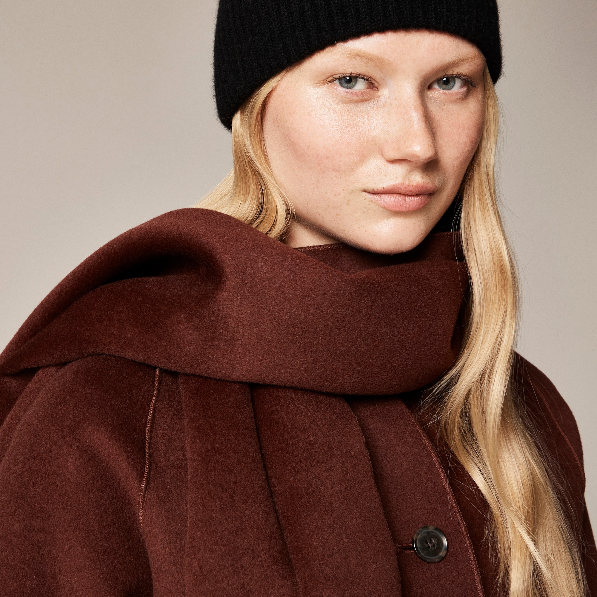 Scarf coat in drapey wool blend