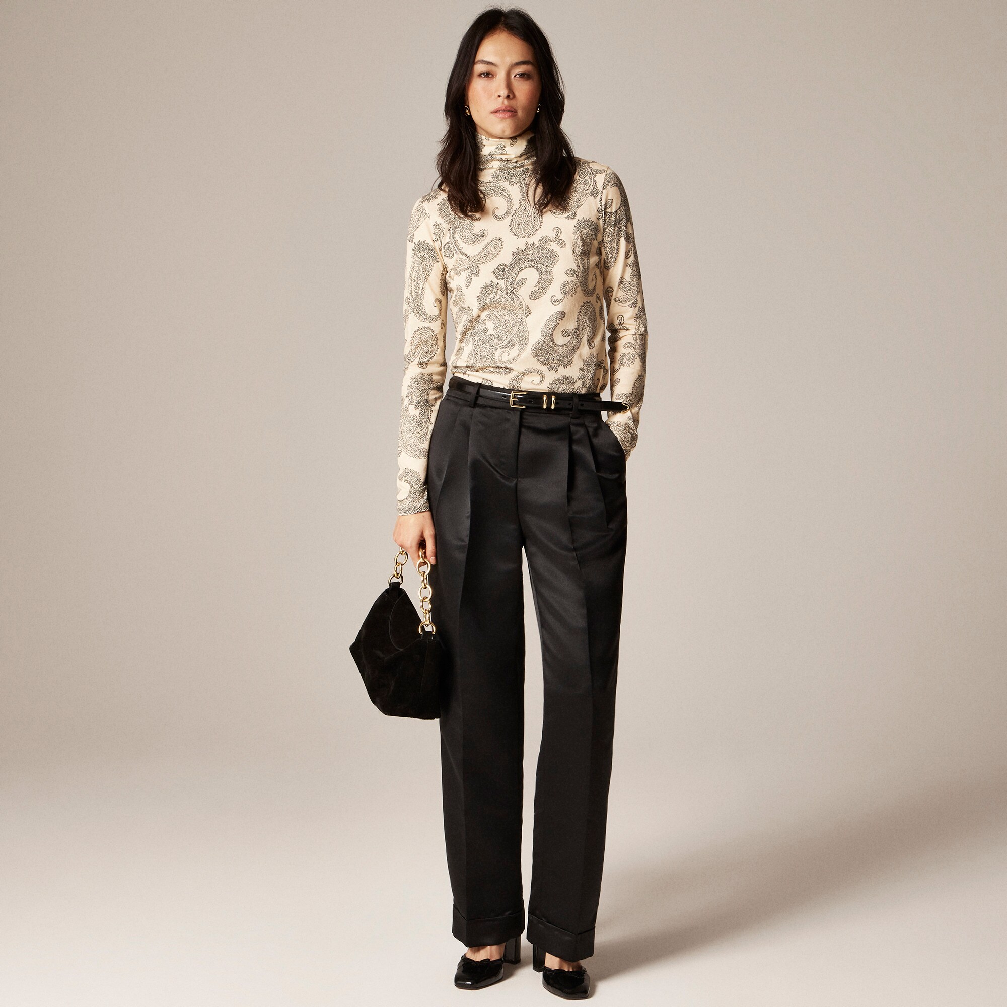 Feather jersey turtleneck in paisley