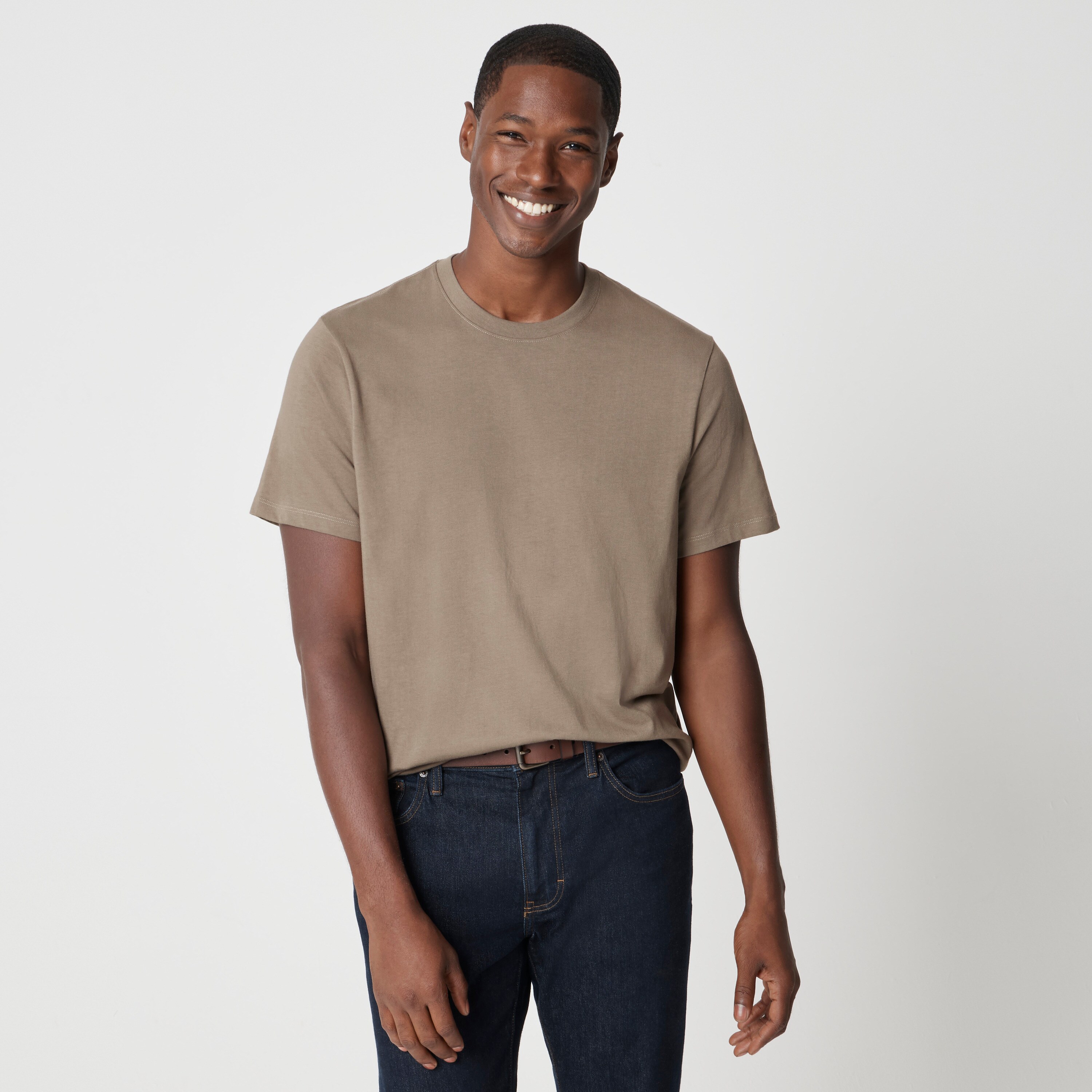 100% cotton Essential tee