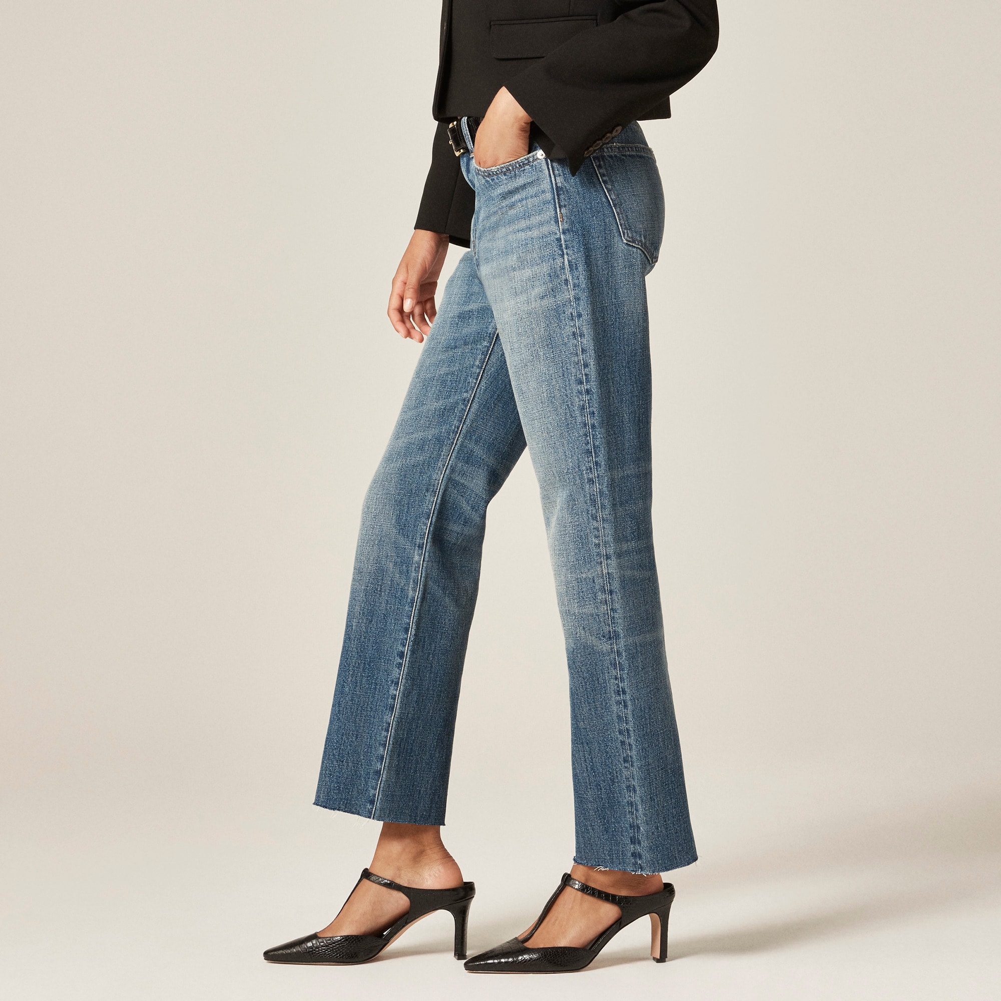 Nipped straight jean in rigid - image 3
