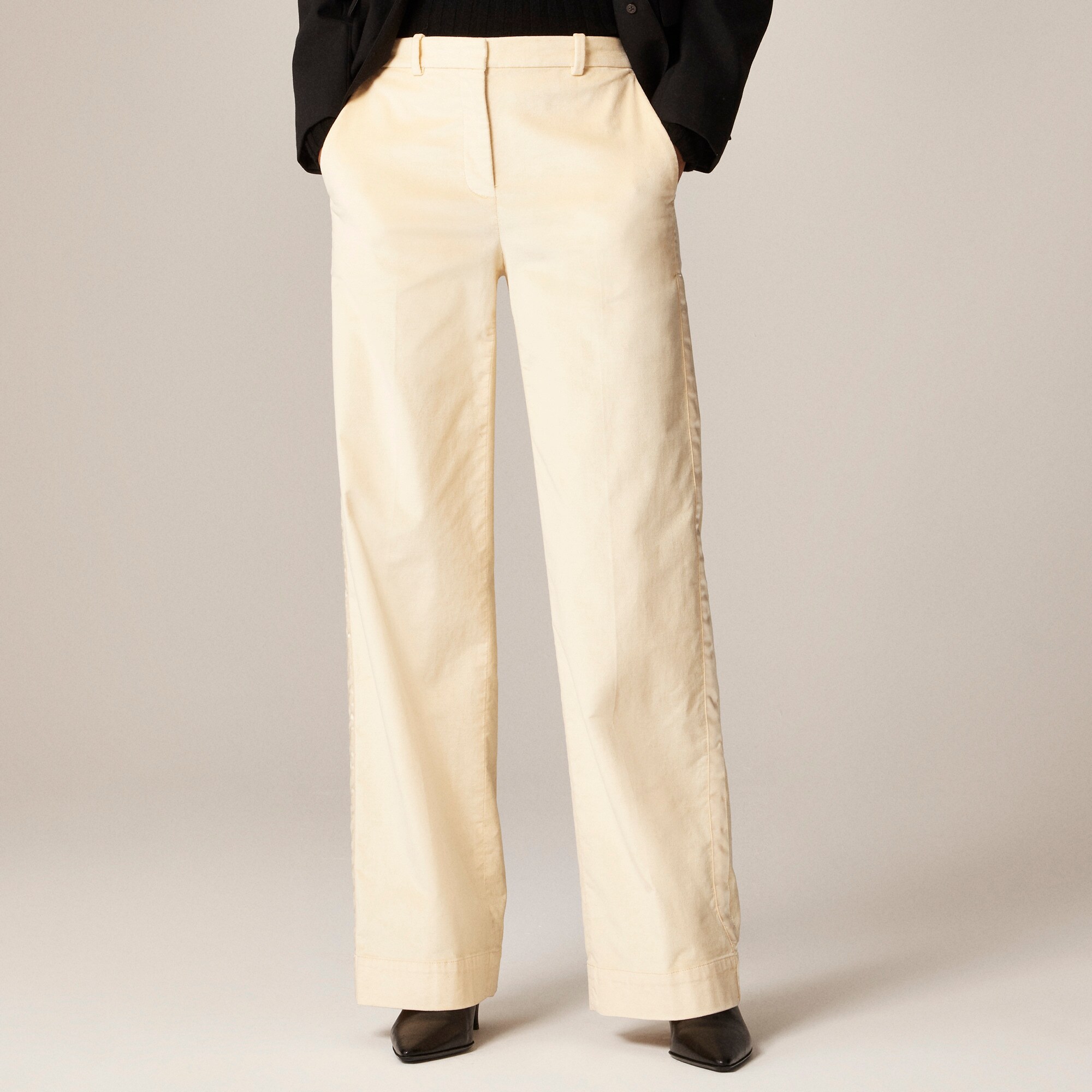 Wide-leg trouser with satin stripe in washed velvet - thumbnail 2