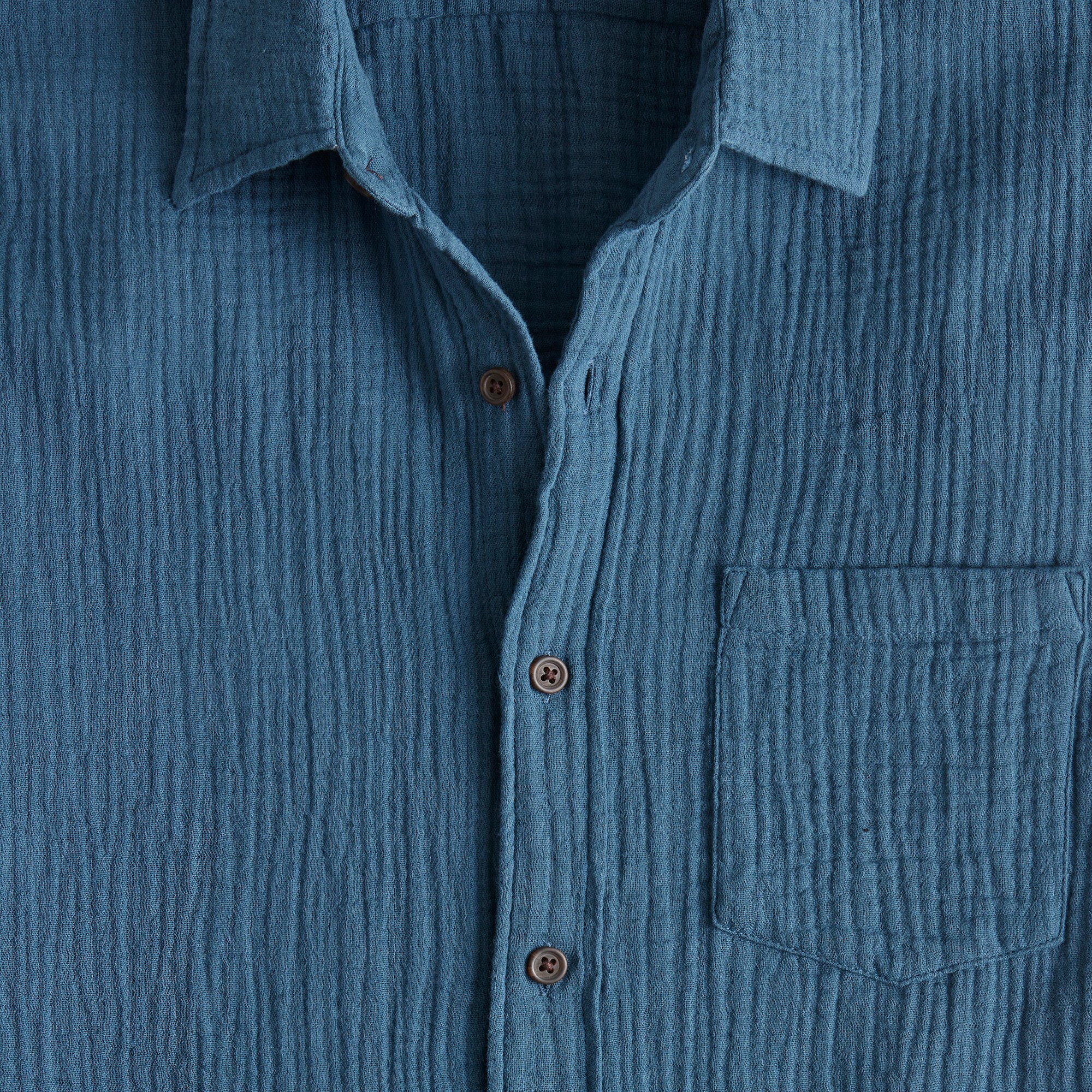 Short-sleeve gauze shirt