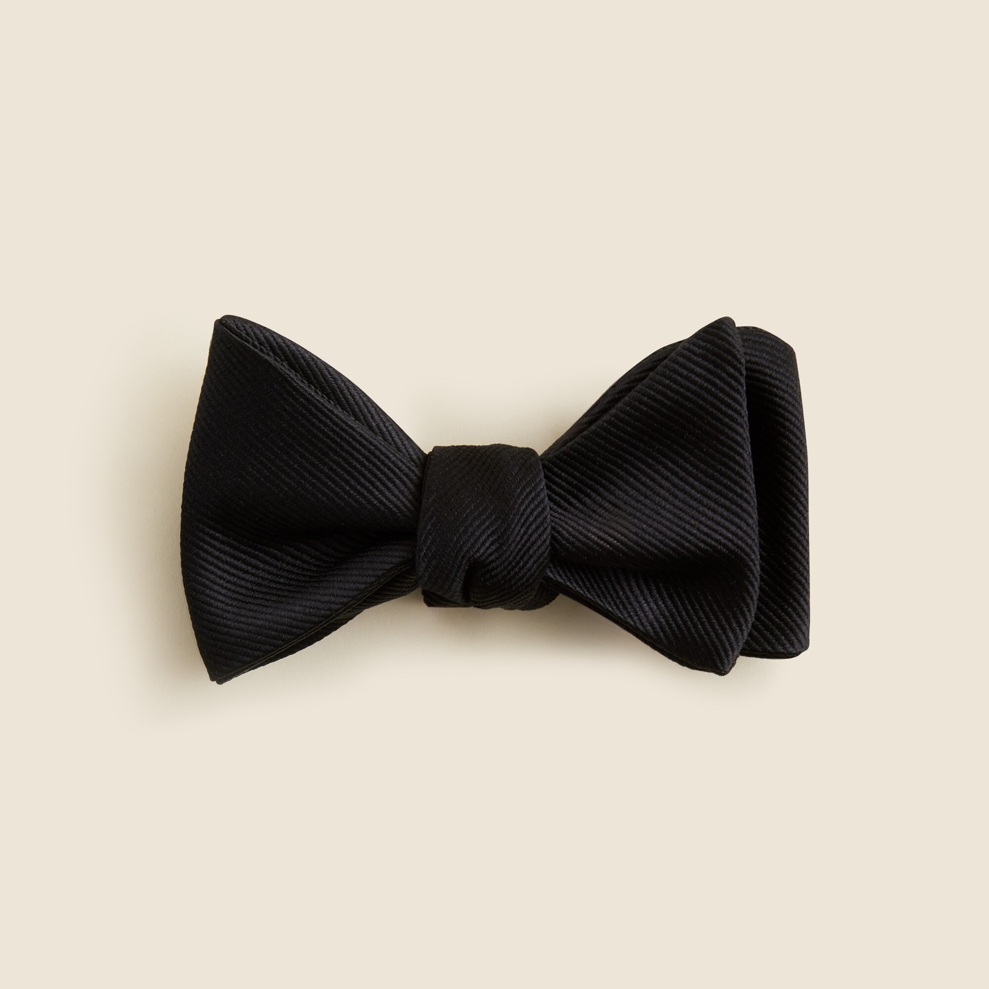 Italian silk grosgrain dropped-shape bow tie