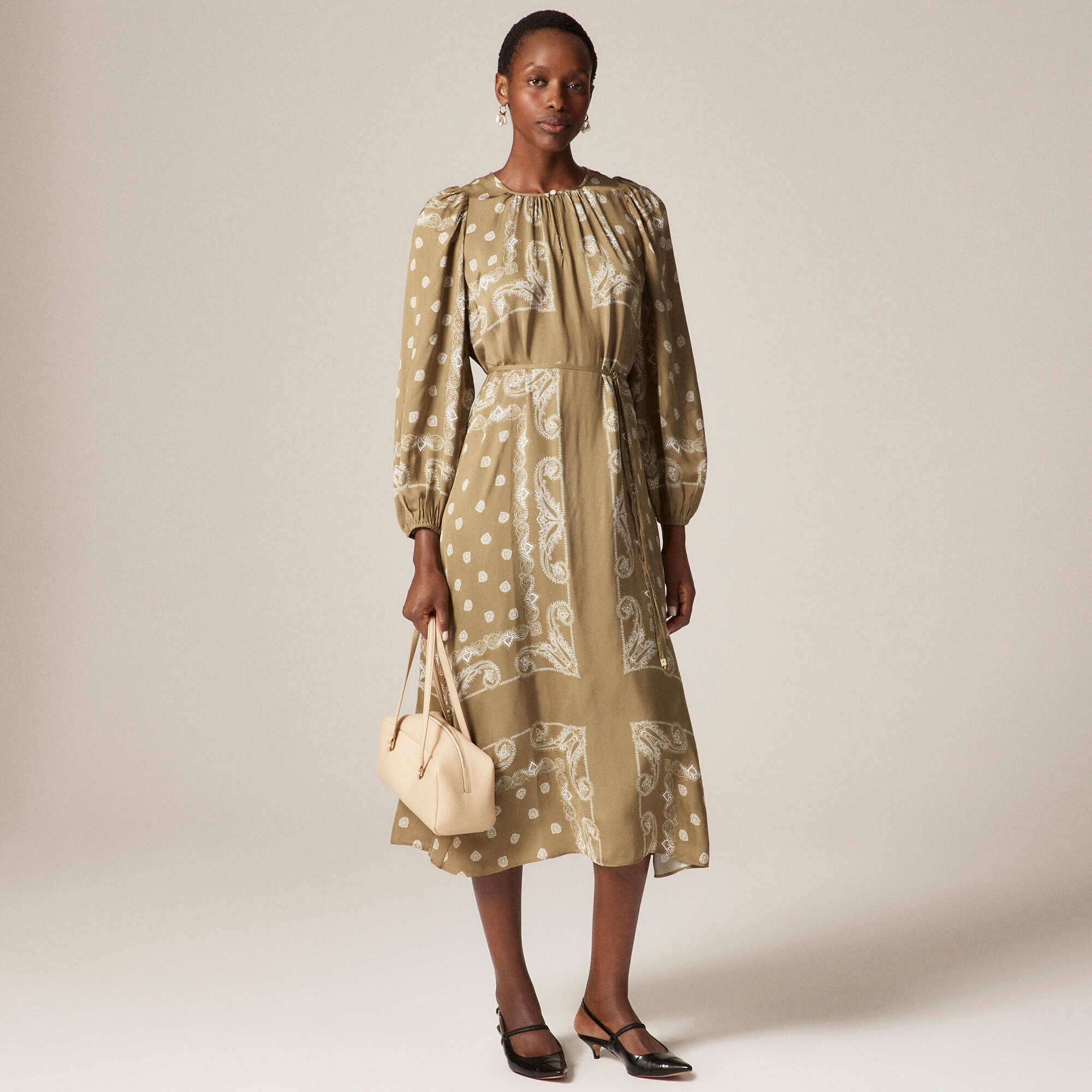  Drapey tie-waist dress in bandana print