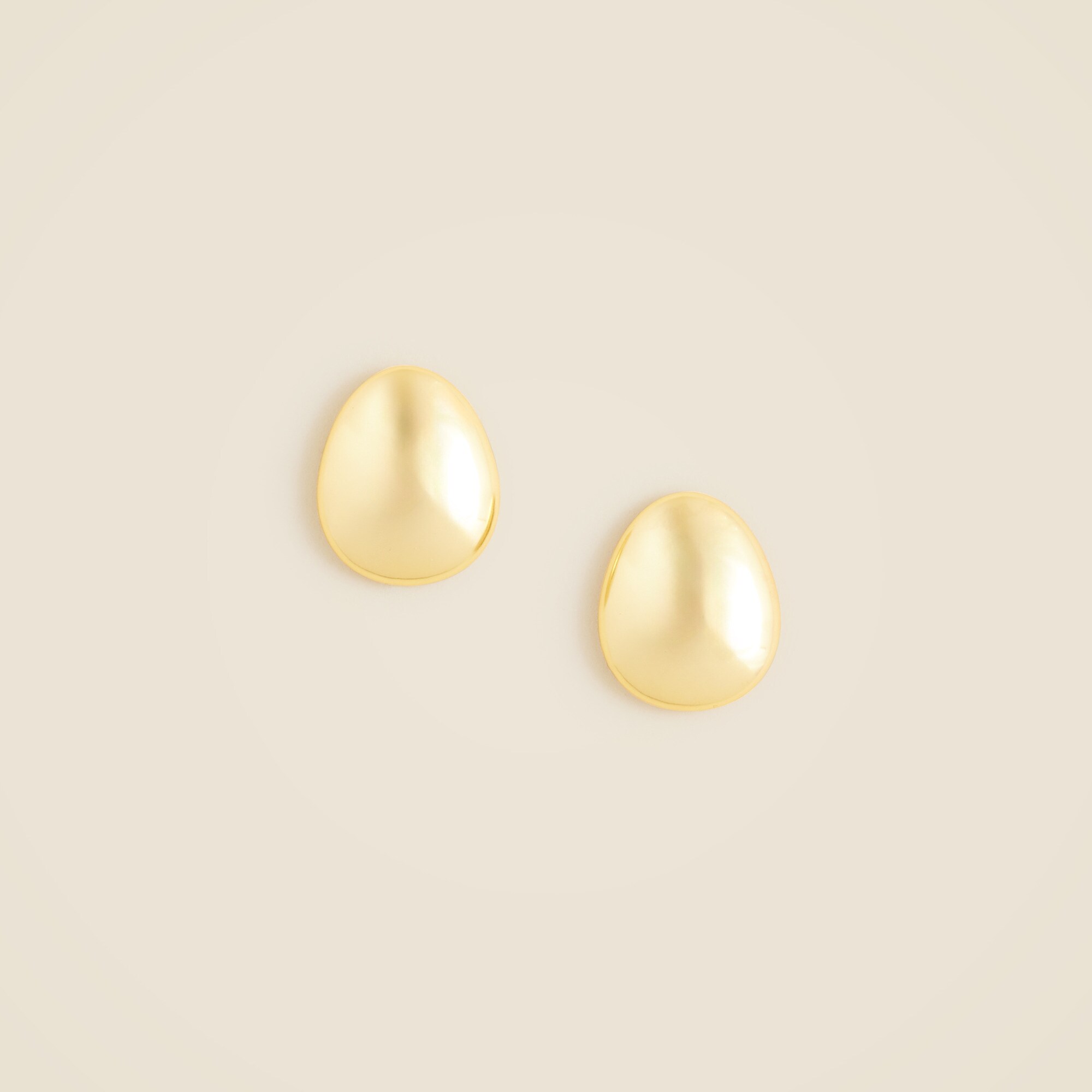 Round stud earrings