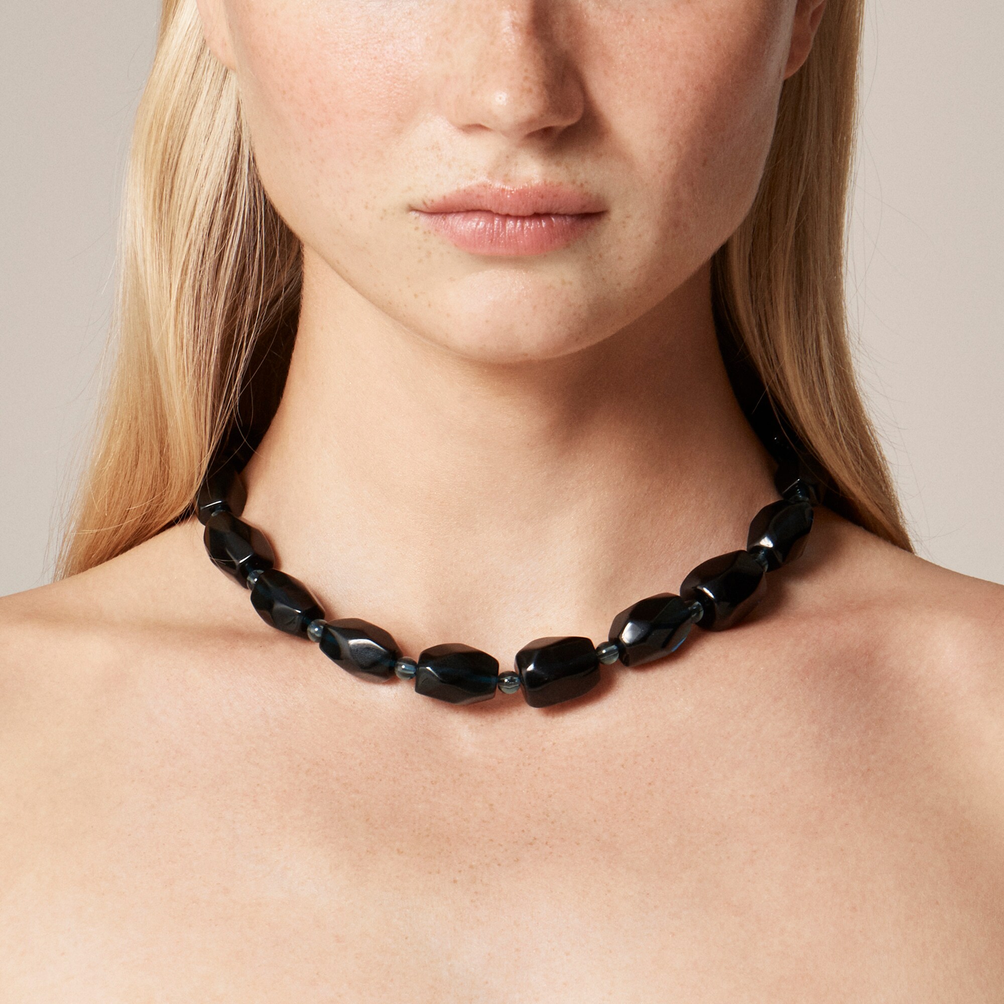  Faceted crystal collar necklace