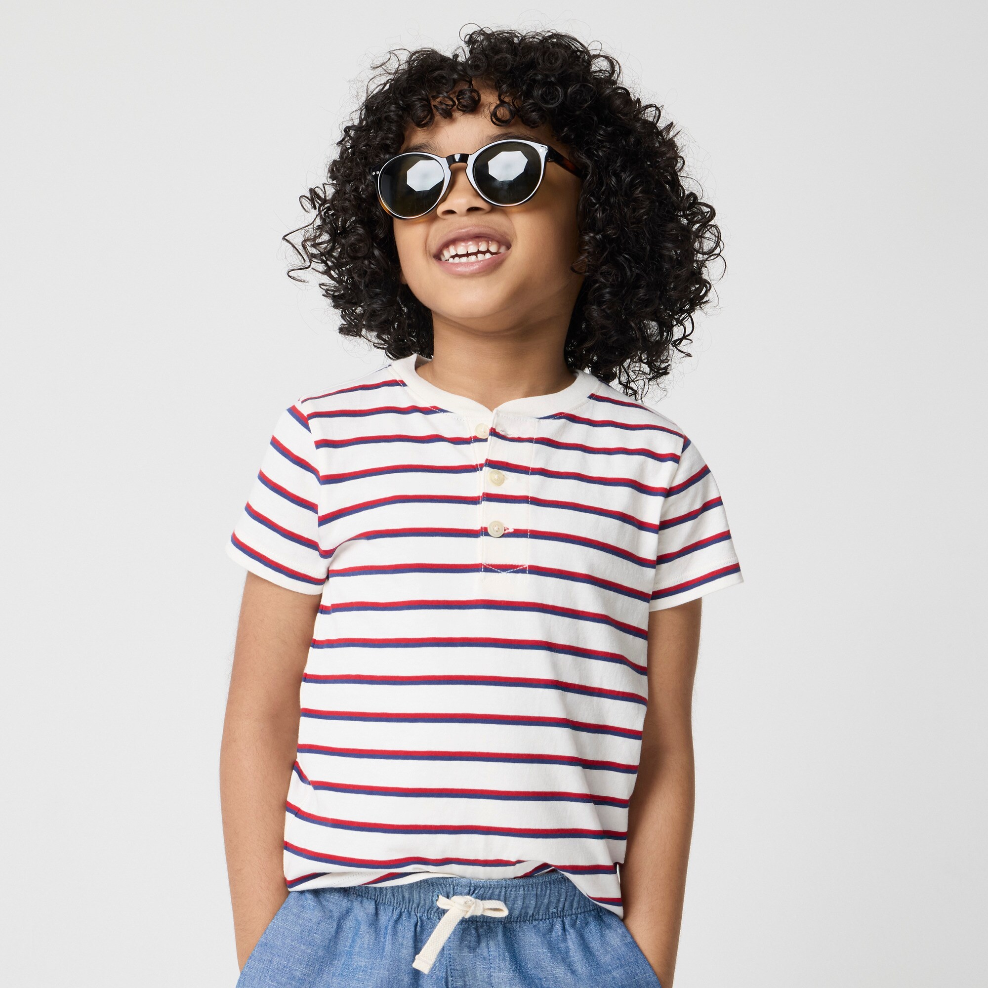  Boys' striped henley tee