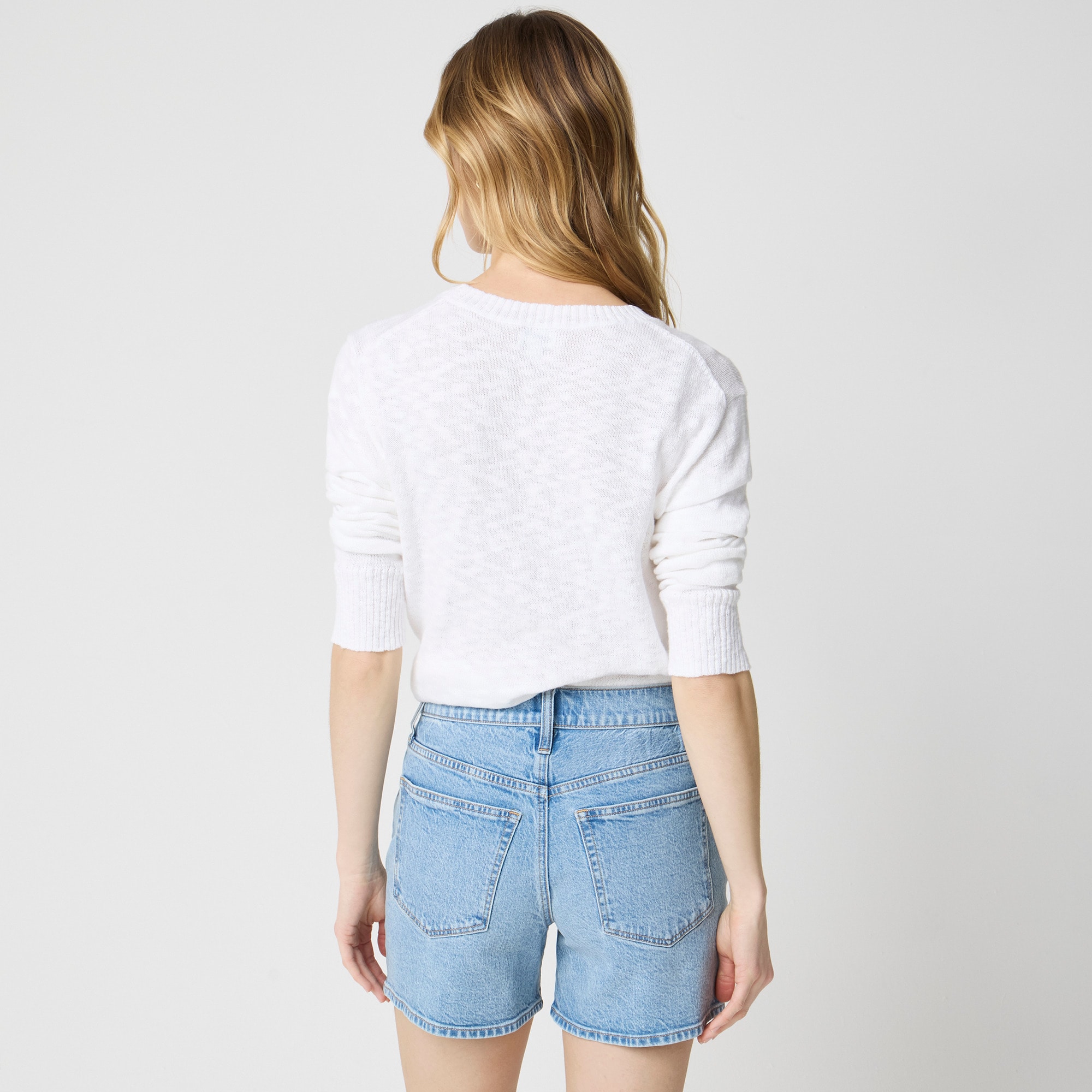 Mid-rise modern denim short - image 3