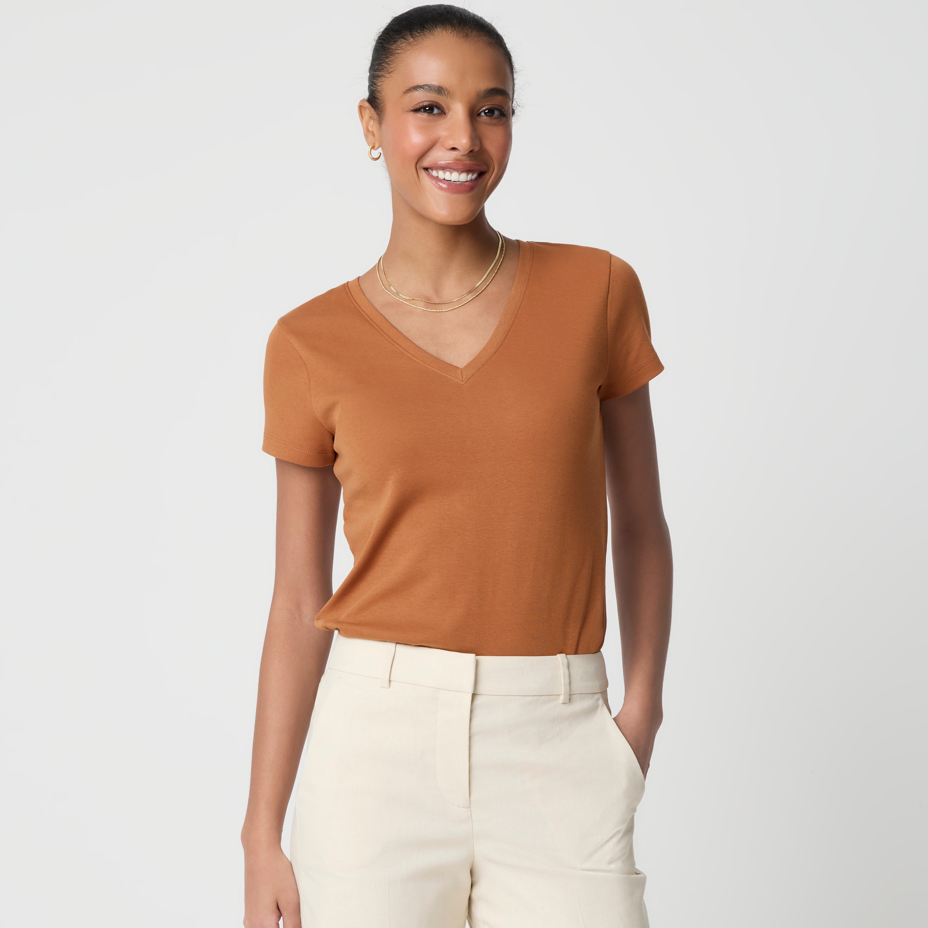 Essential V-neck tee
