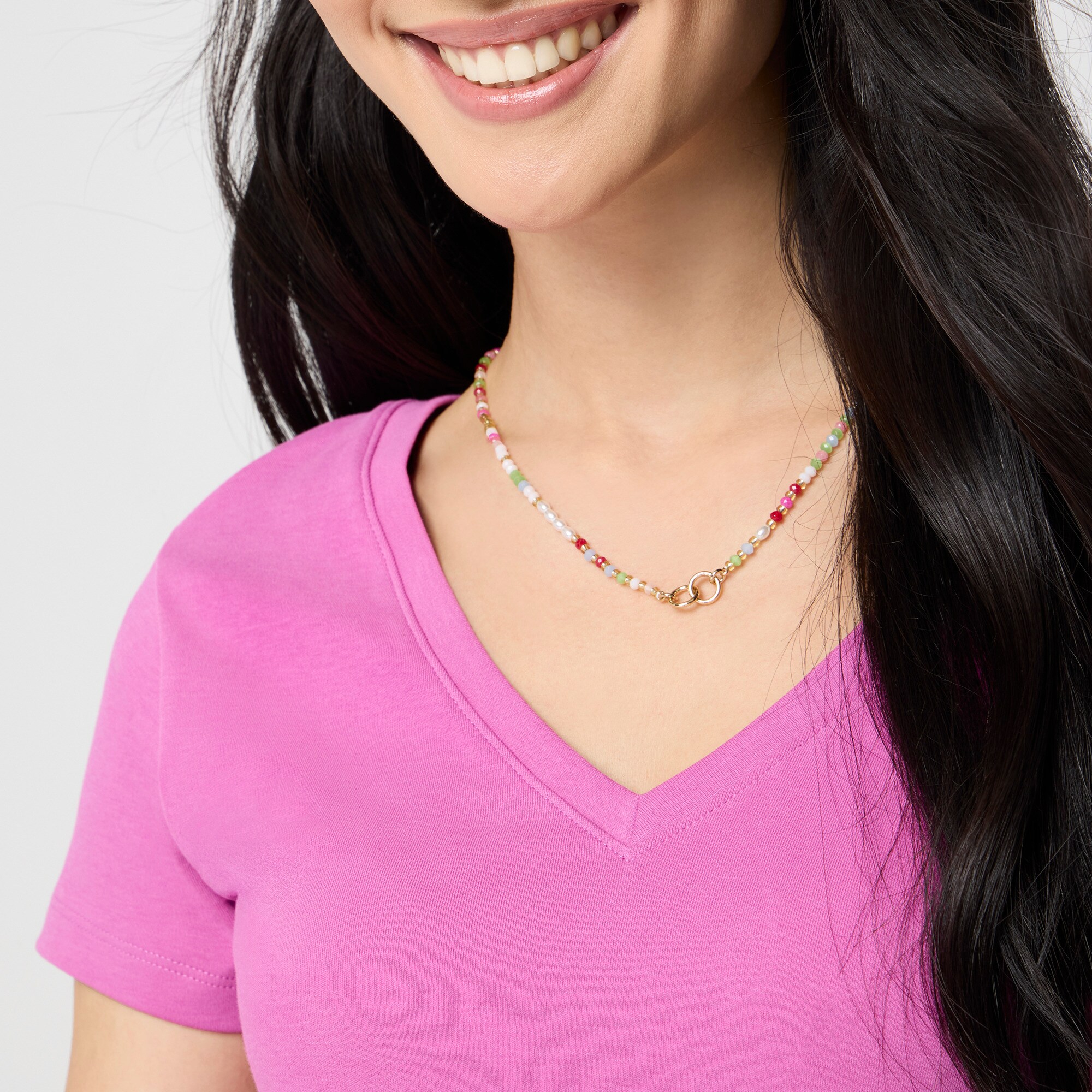 Essential V-neck tee