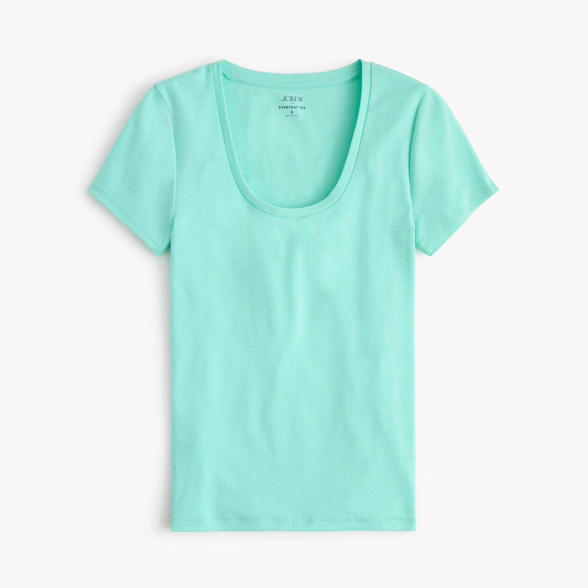 Scoopneck everyday tee